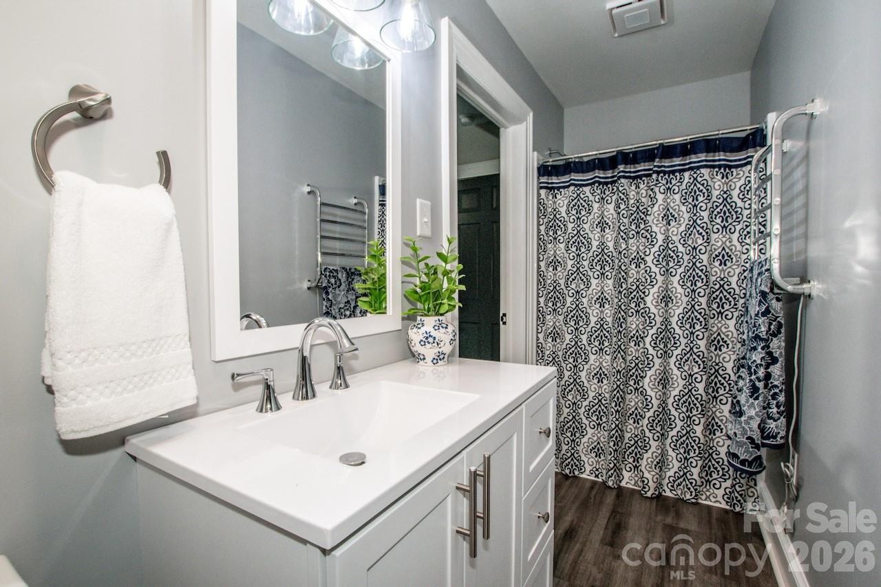 476 Summit Avenue — Statesville