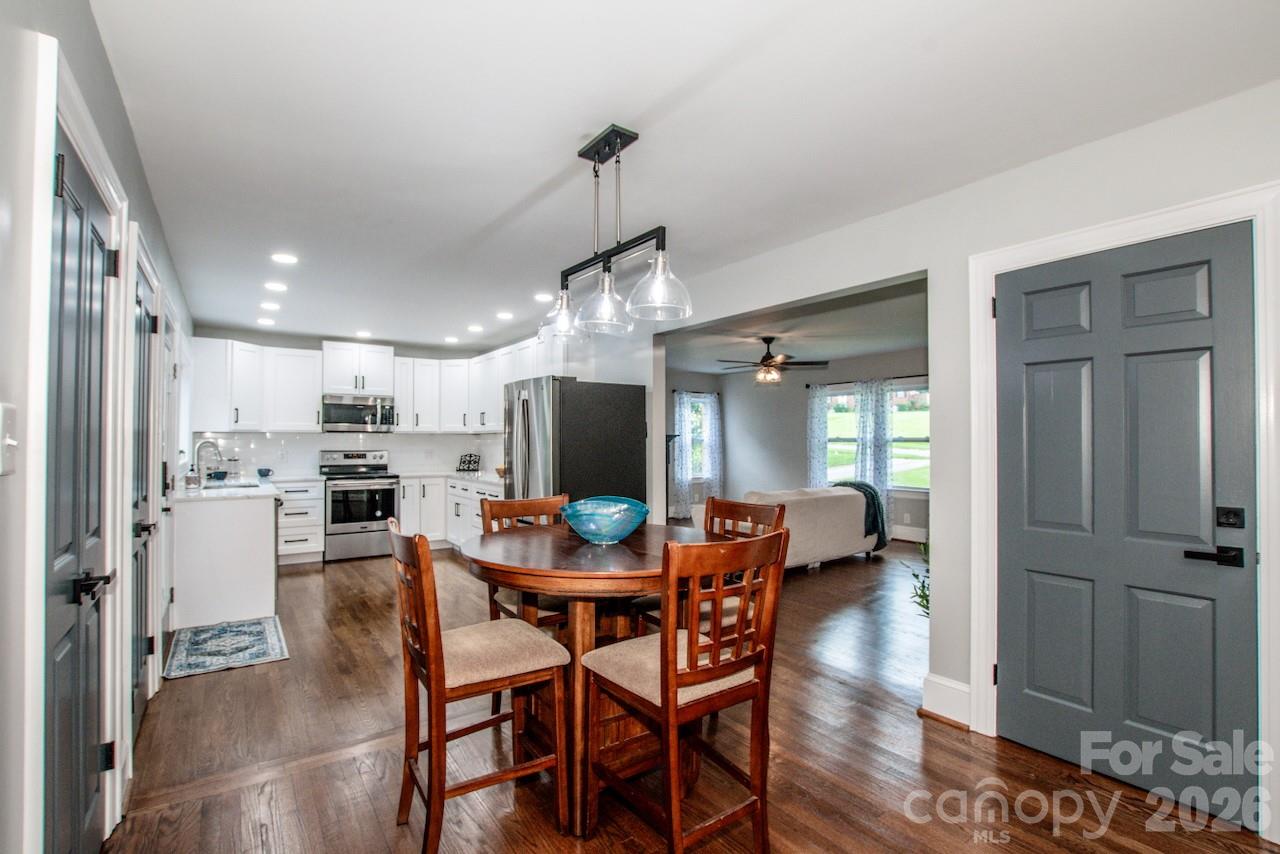 476 Summit Avenue — Statesville