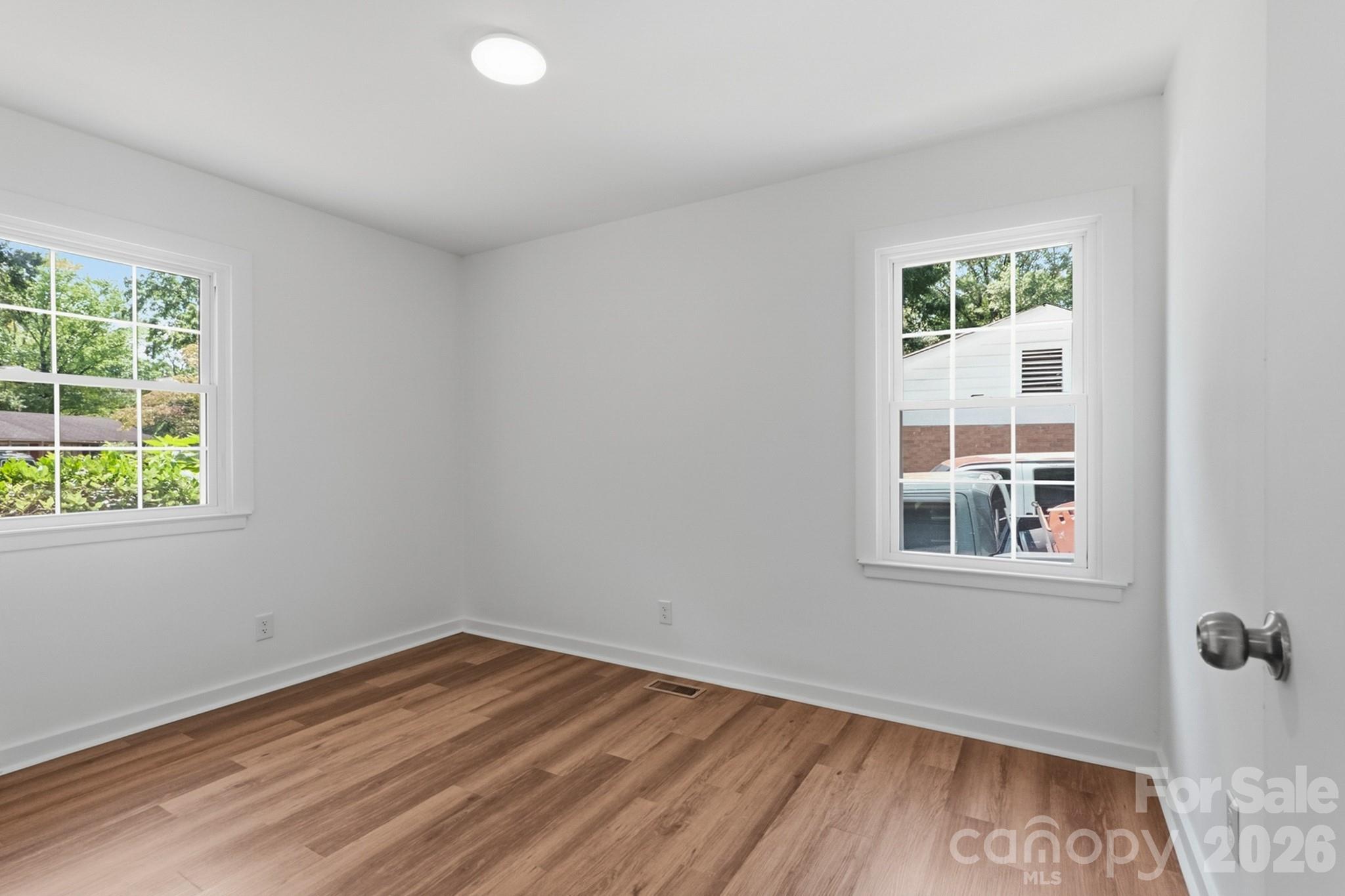 823 Farmcrest Drive — Charlotte