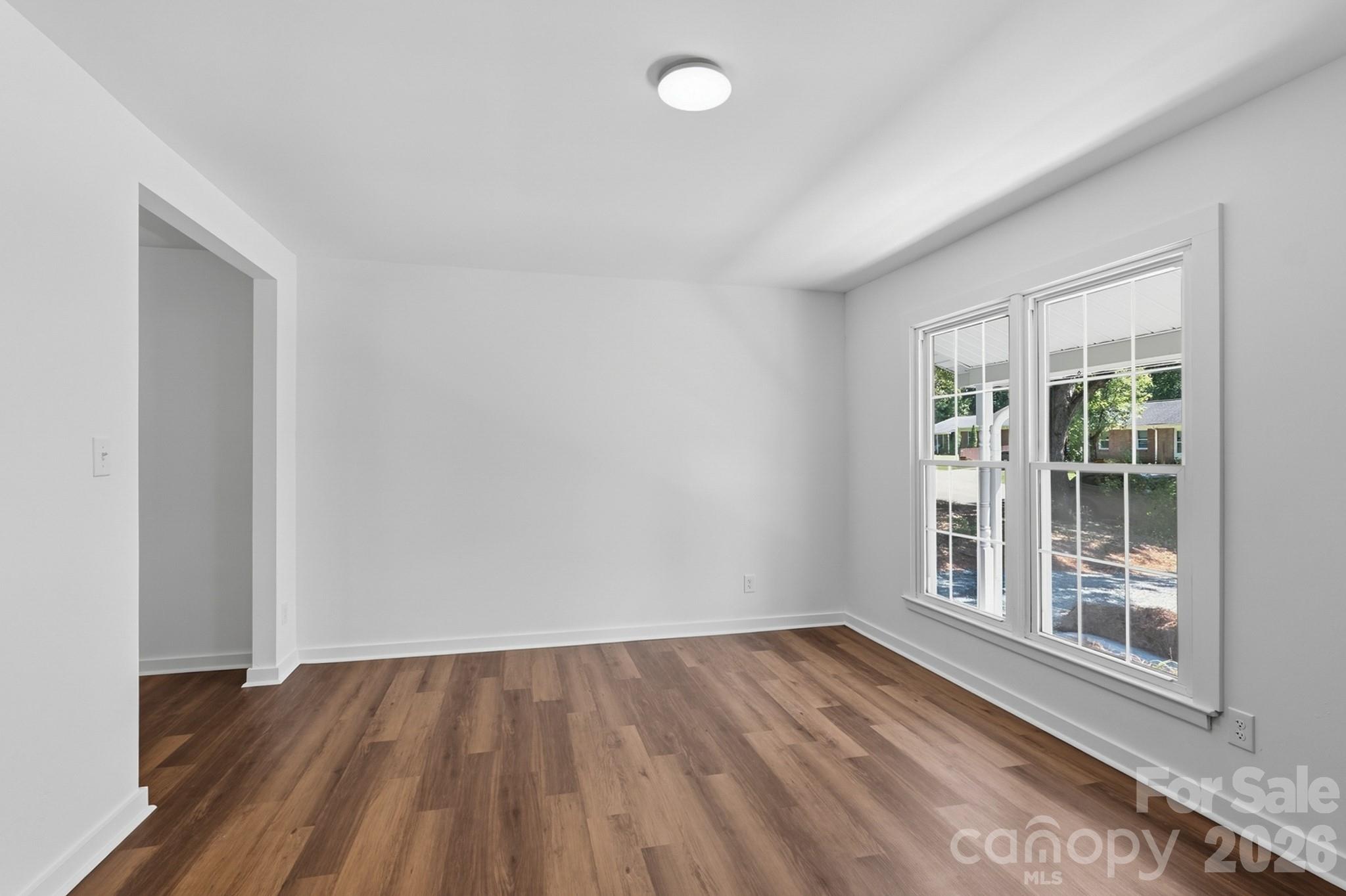 823 Farmcrest Drive — Charlotte