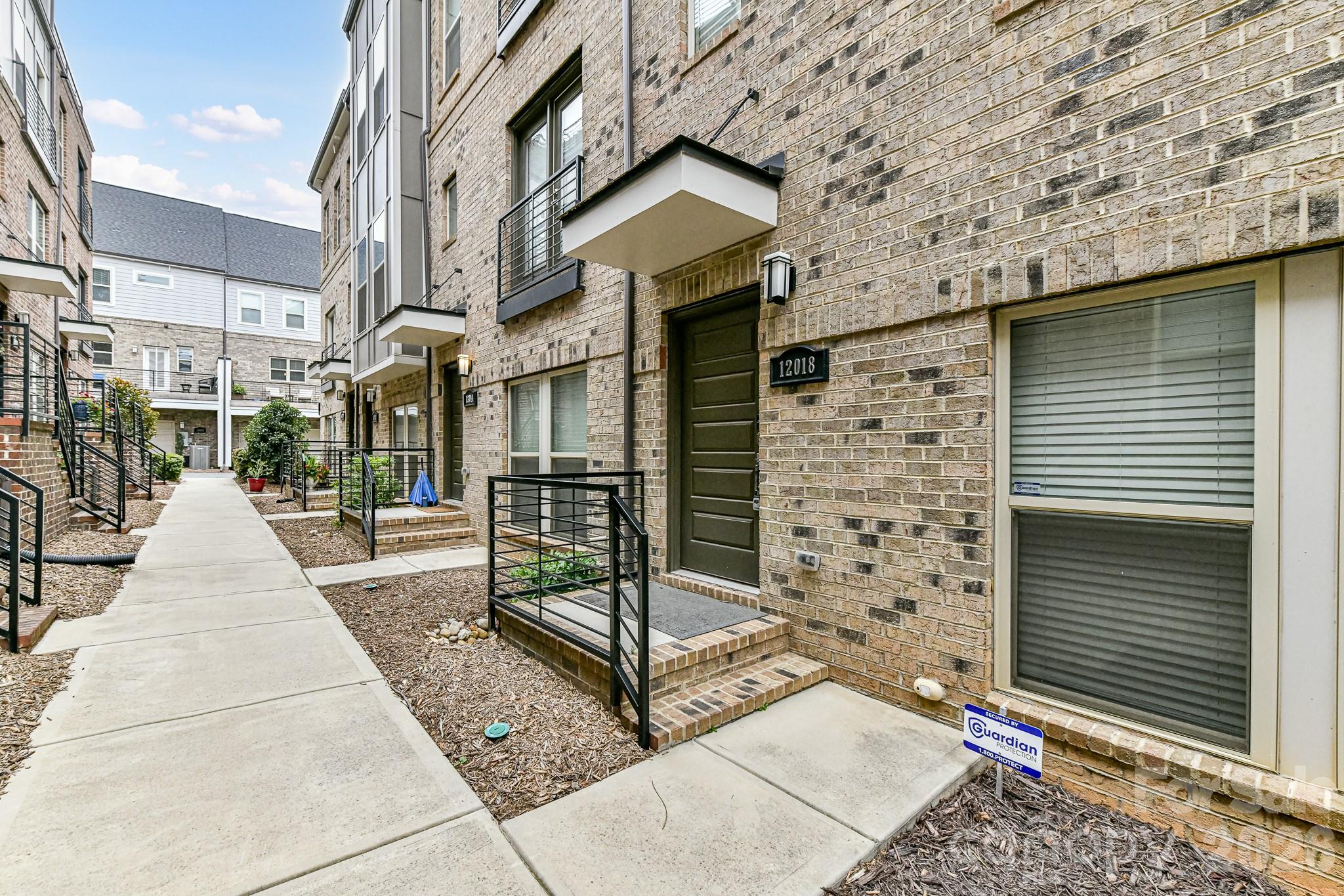 12018 Brooklyn Avenue — Charlotte