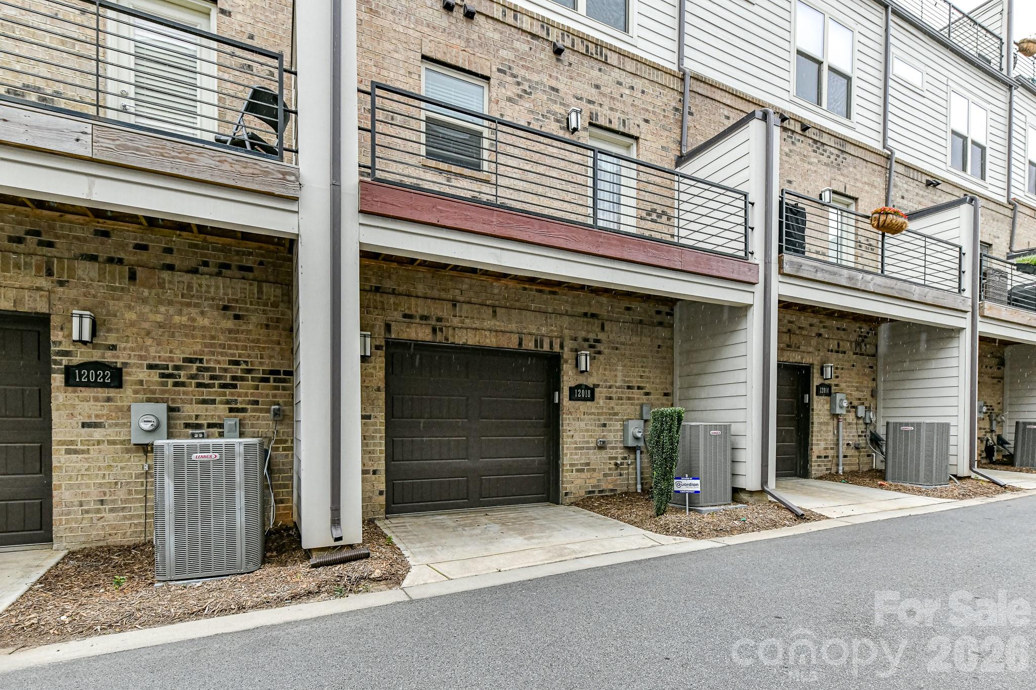 12018 Brooklyn Avenue — Charlotte