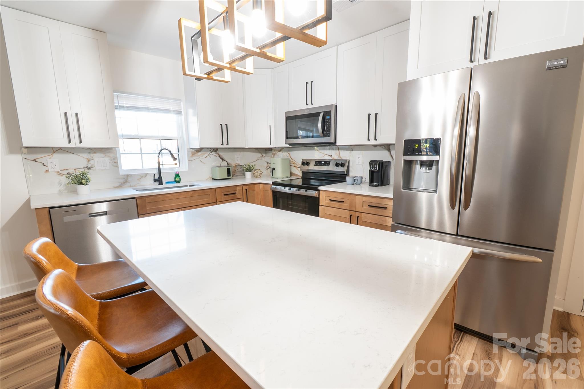 1050 Barnett Drive — Kings Mountain