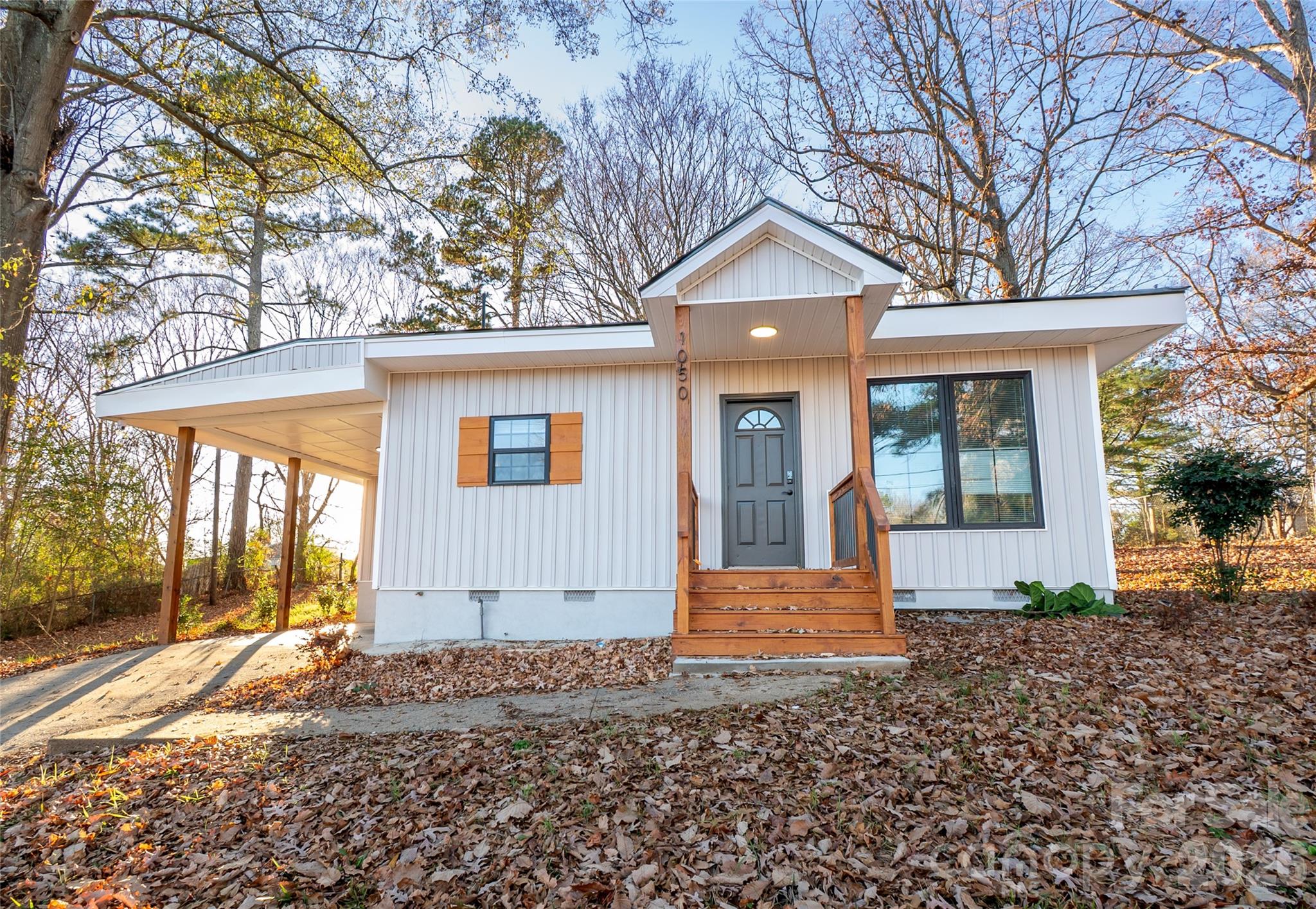 1050 Barnett Drive — Kings Mountain