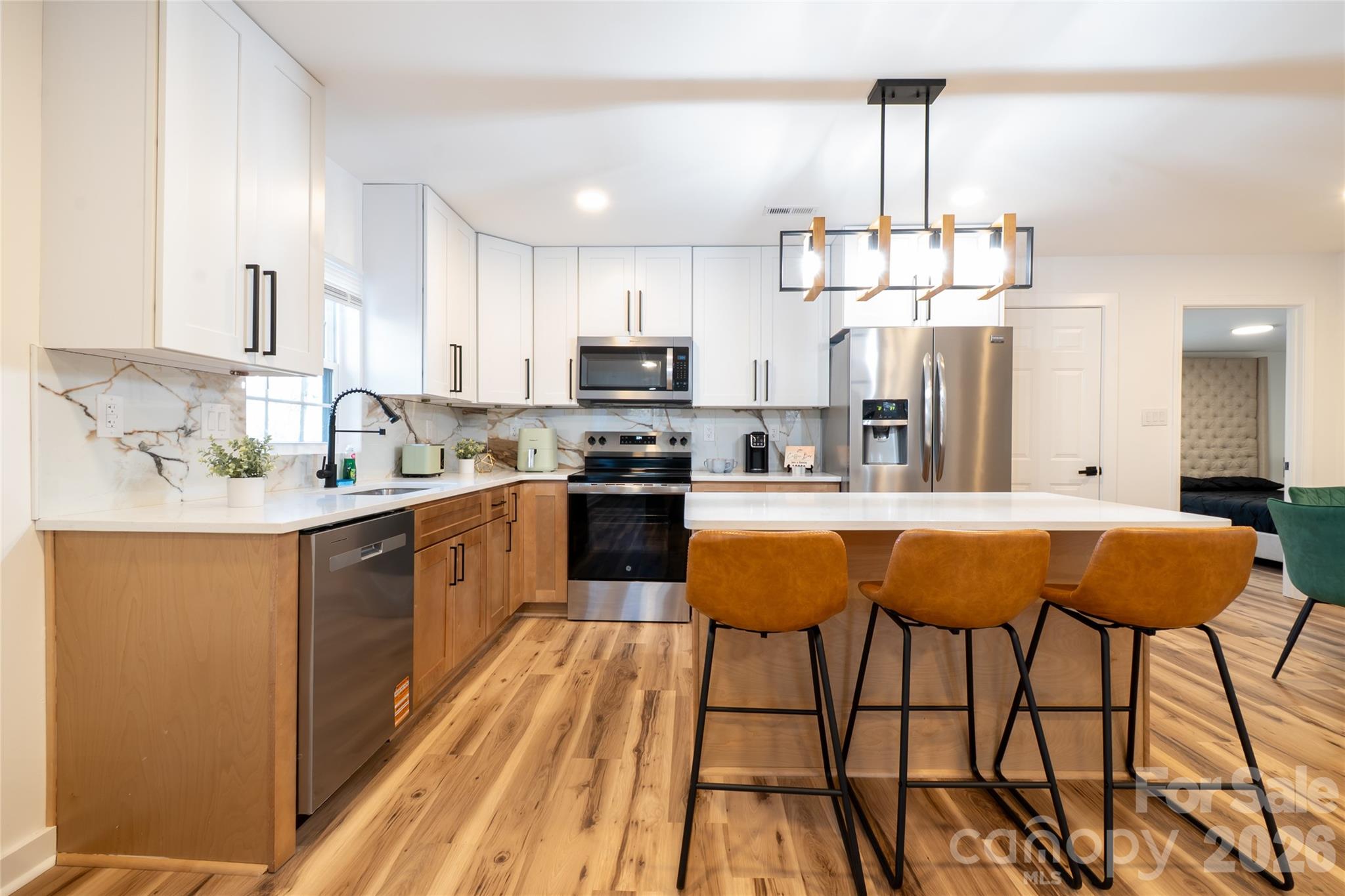 1050 Barnett Drive — Kings Mountain