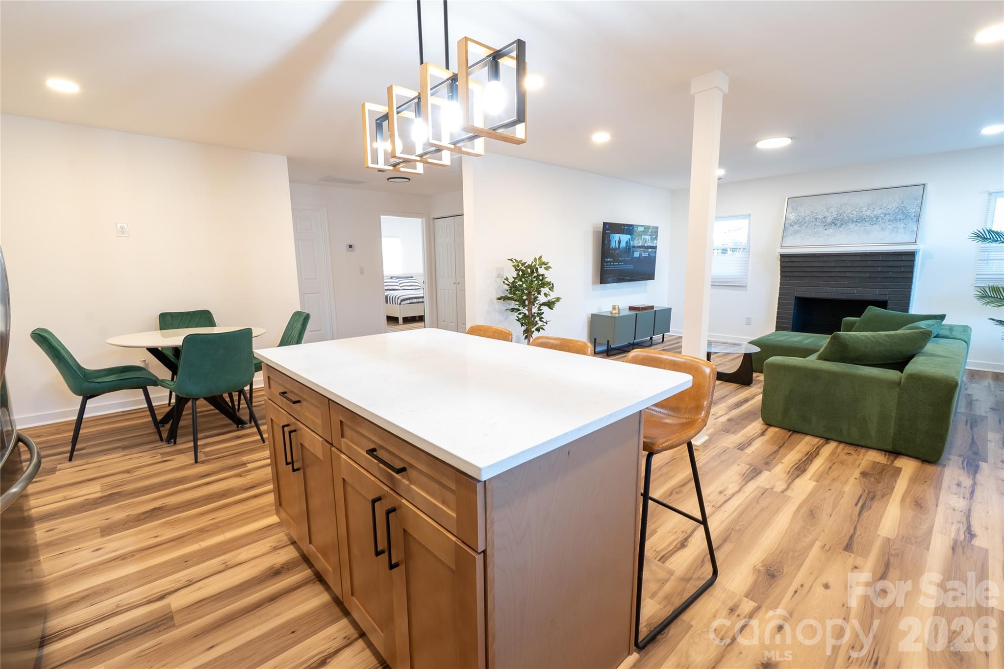 1050 Barnett Drive — Kings Mountain