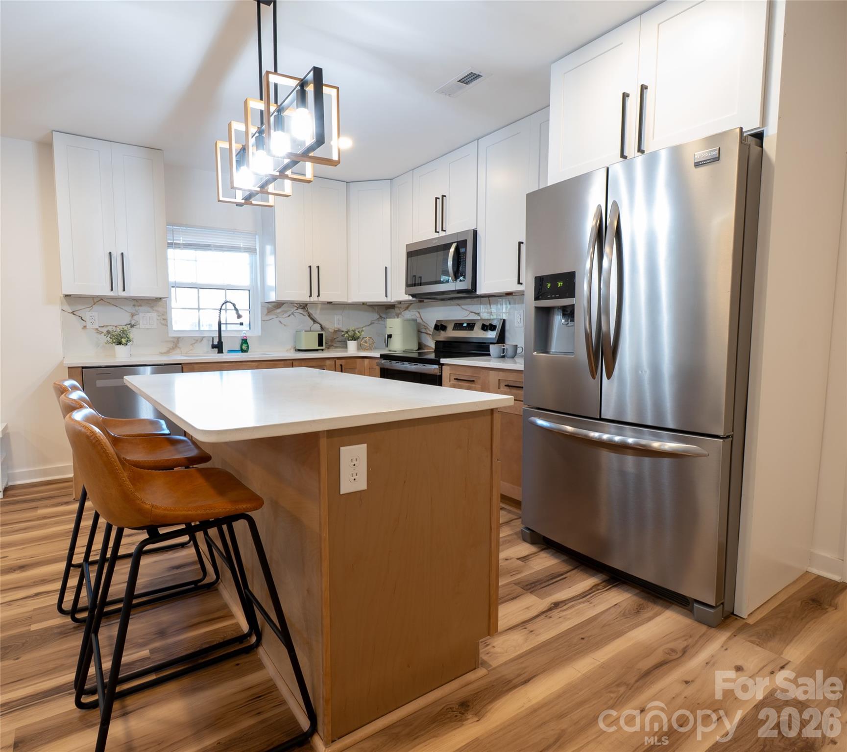 1050 Barnett Drive — Kings Mountain