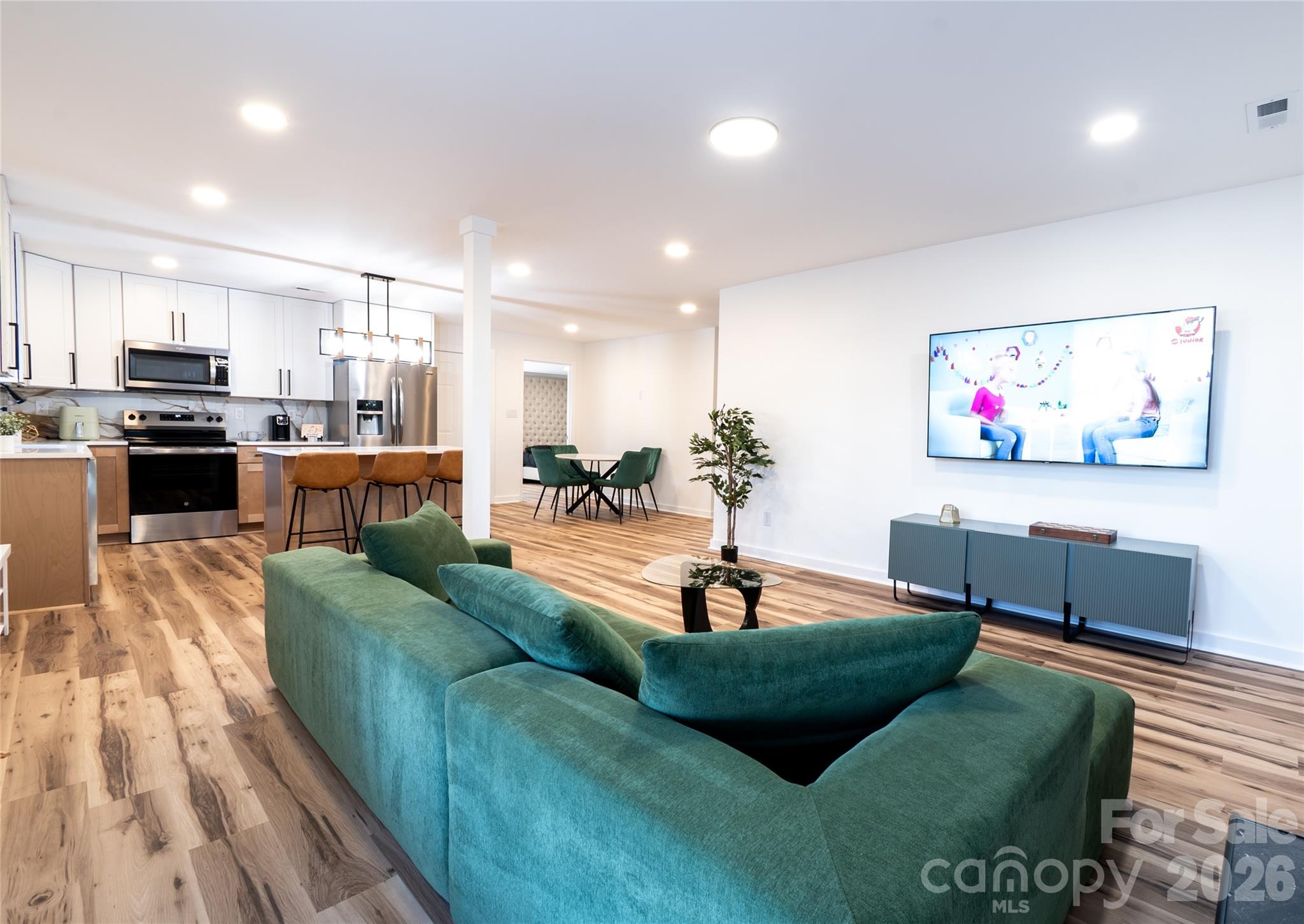 1050 Barnett Drive — Kings Mountain