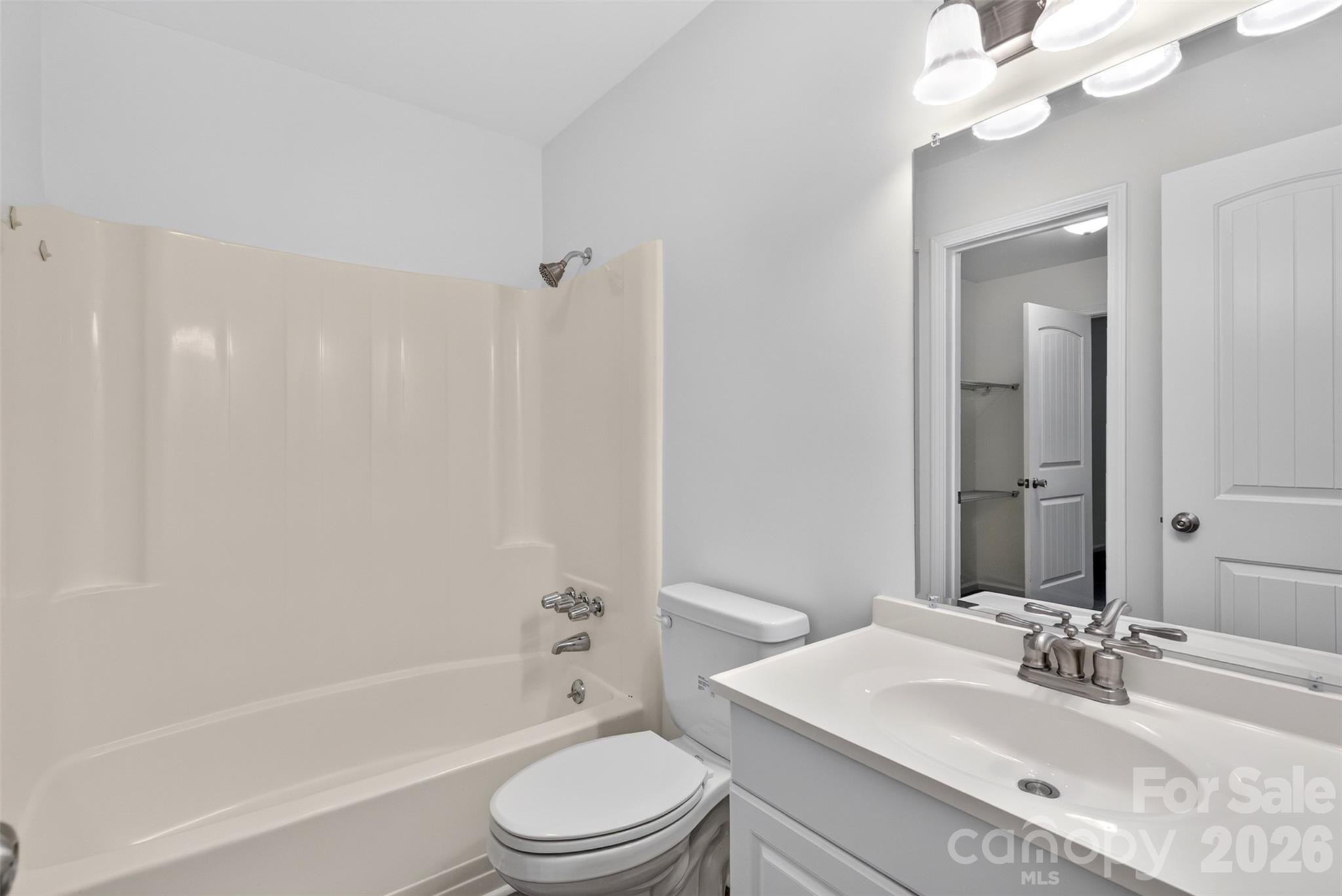 132 Colony Drive — Arden