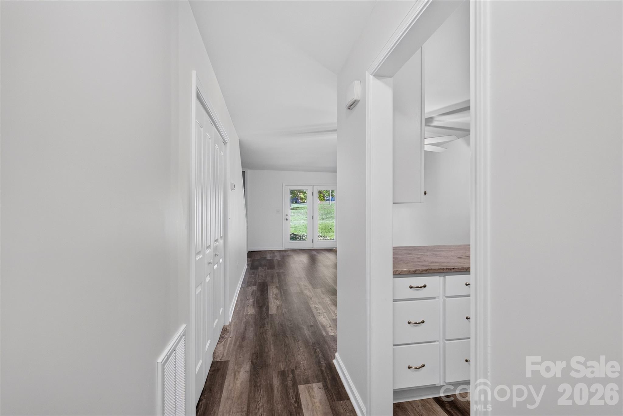 132 Colony Drive — Arden