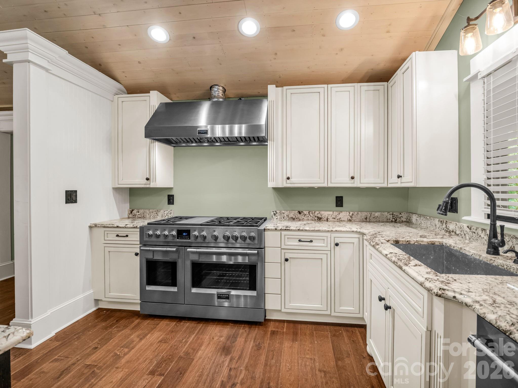 200 Woodland Circle — Rutherfordton