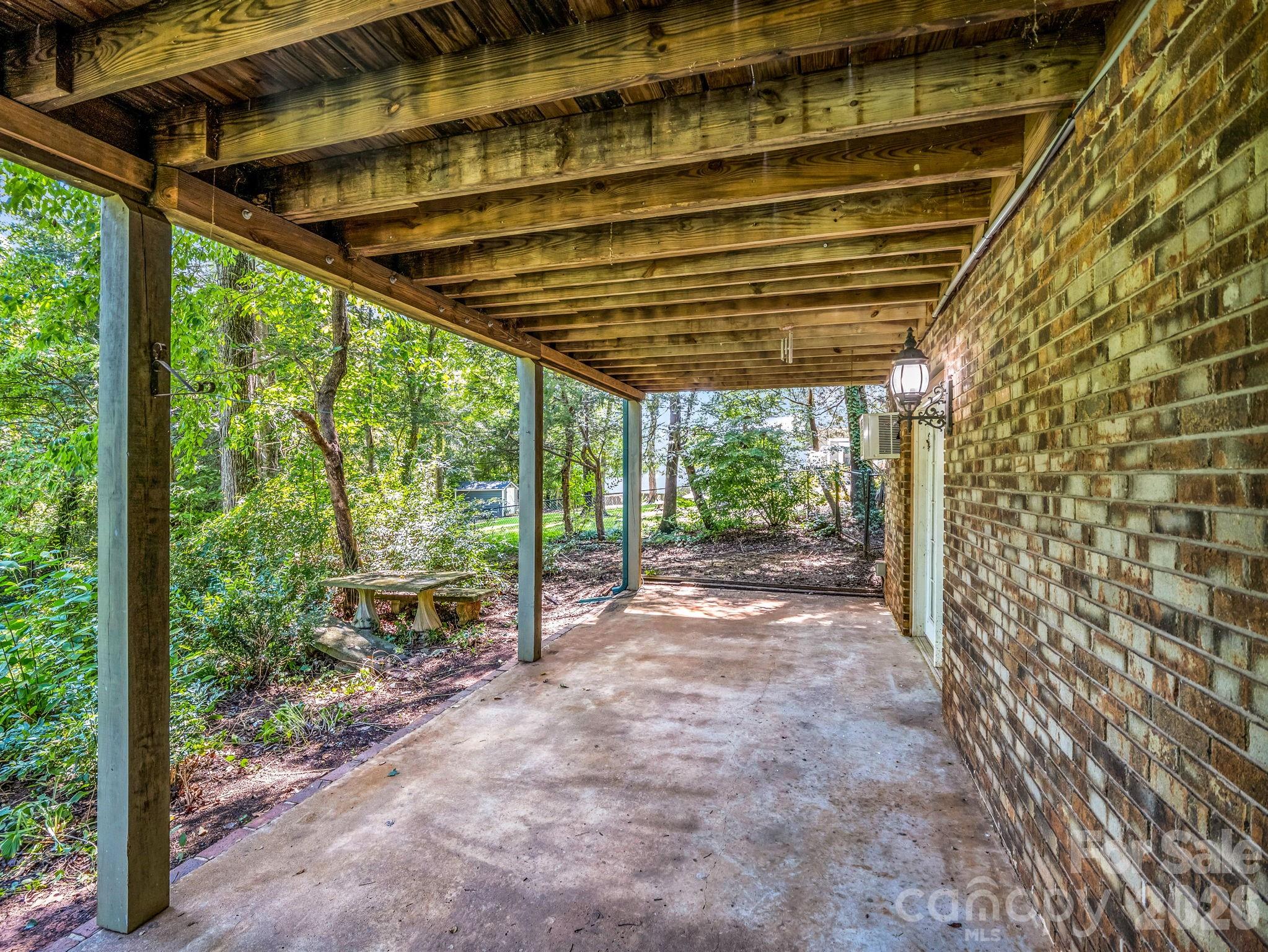 200 Woodland Circle — Rutherfordton
