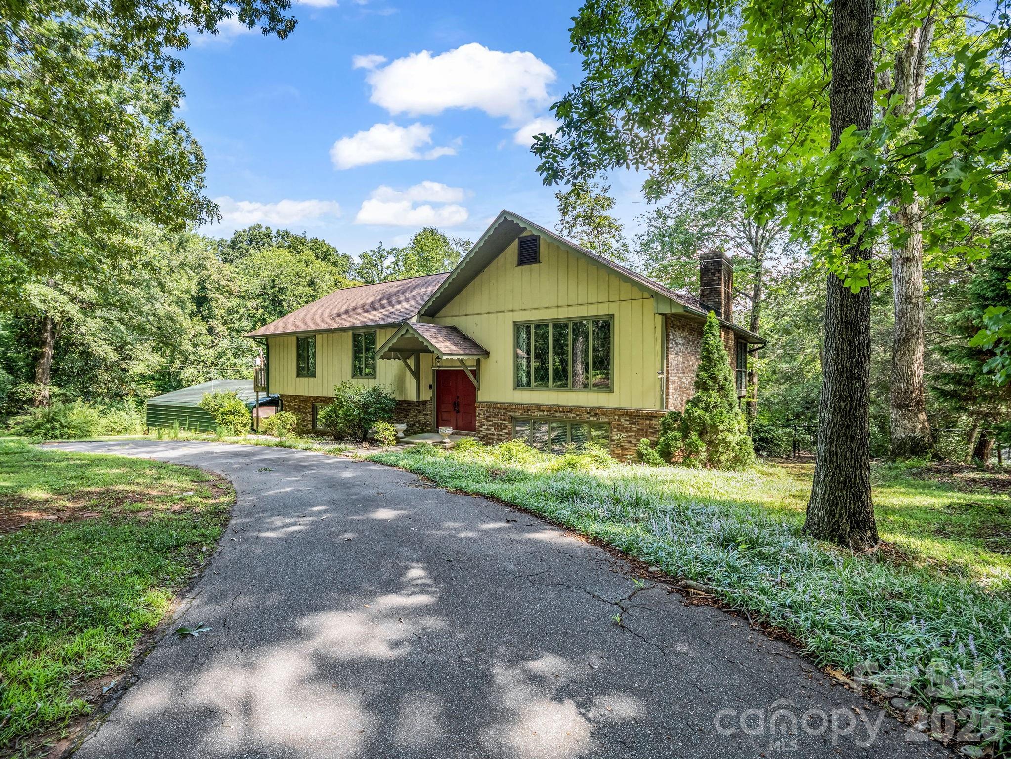200 Woodland Circle — Rutherfordton