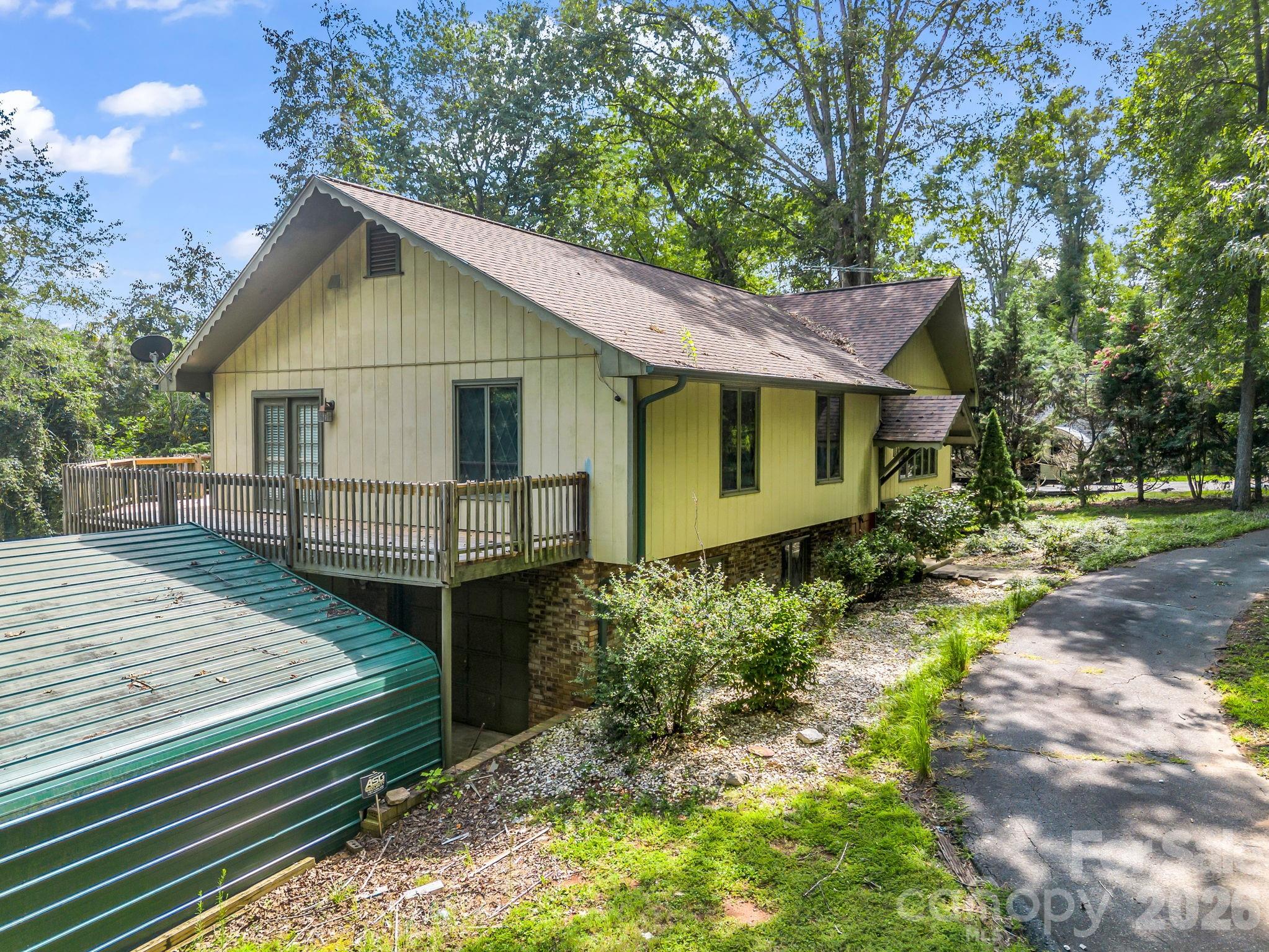 200 Woodland Circle — Rutherfordton