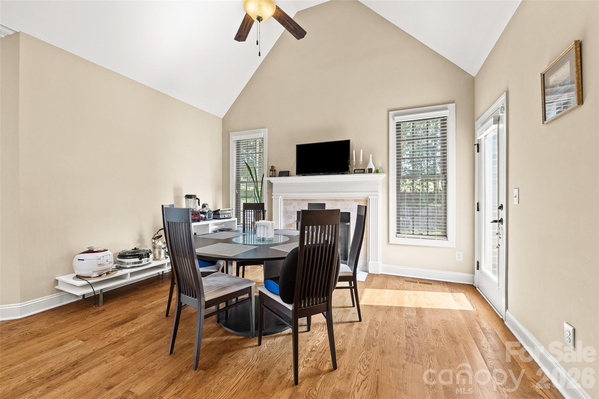 7748 Village Parkway — Locust