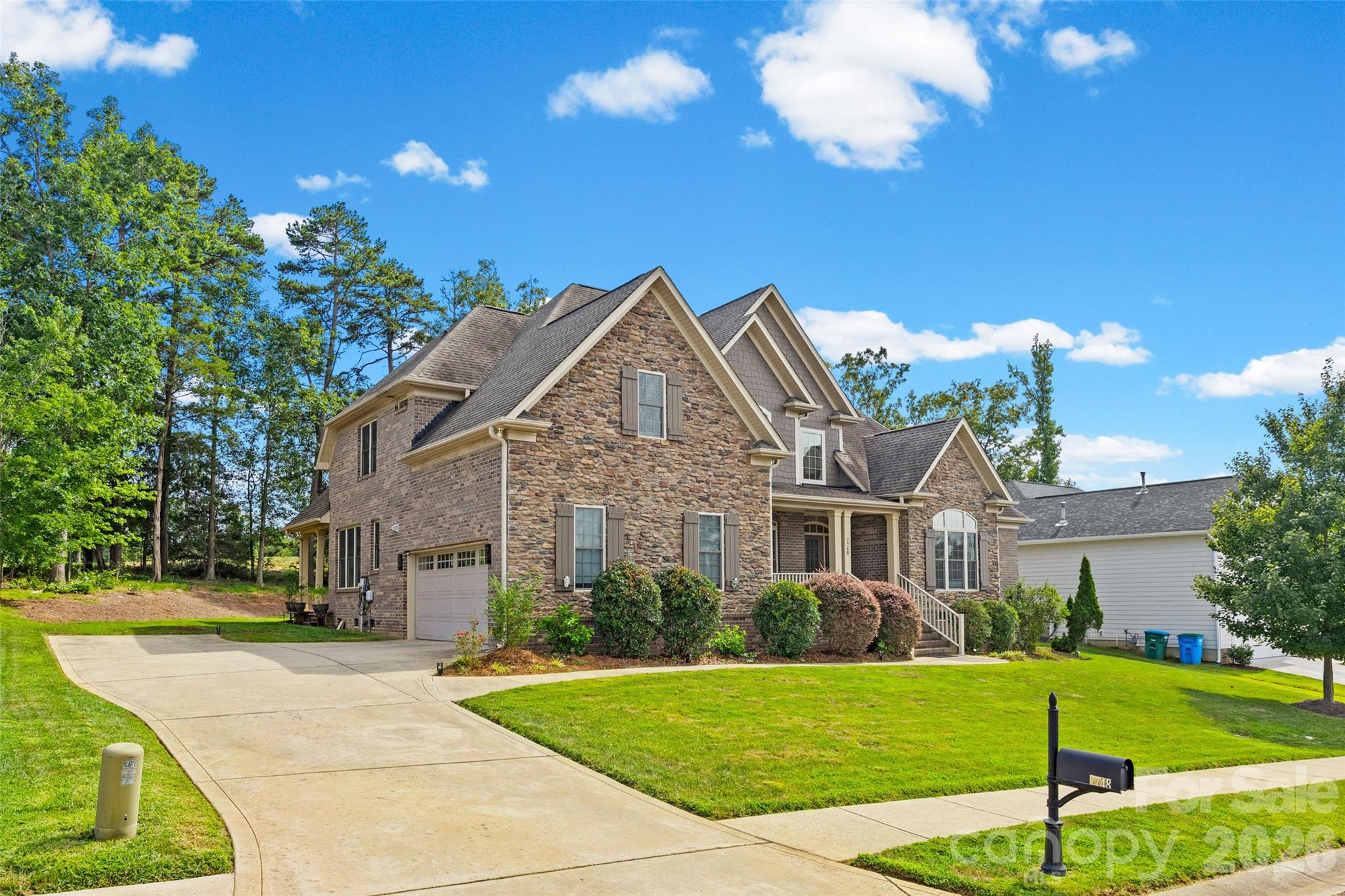 7748 Village Parkway — Locust