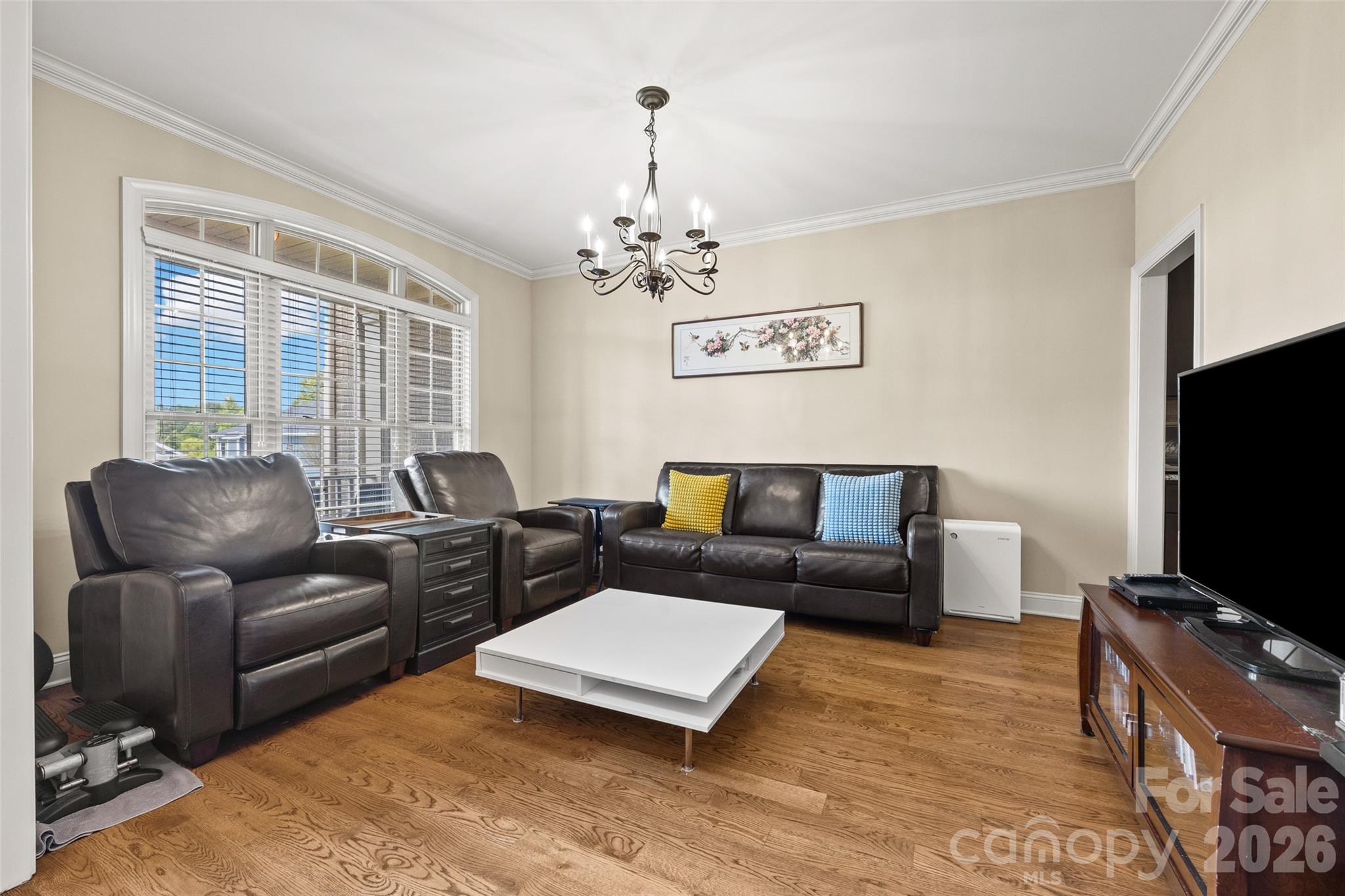 7748 Village Parkway — Locust