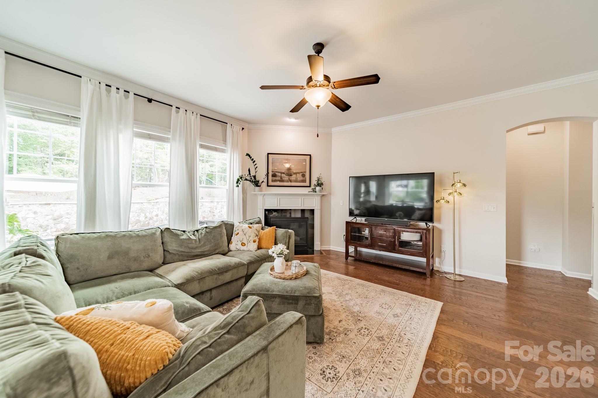 317 Holdsworth Drive — Mount Holly