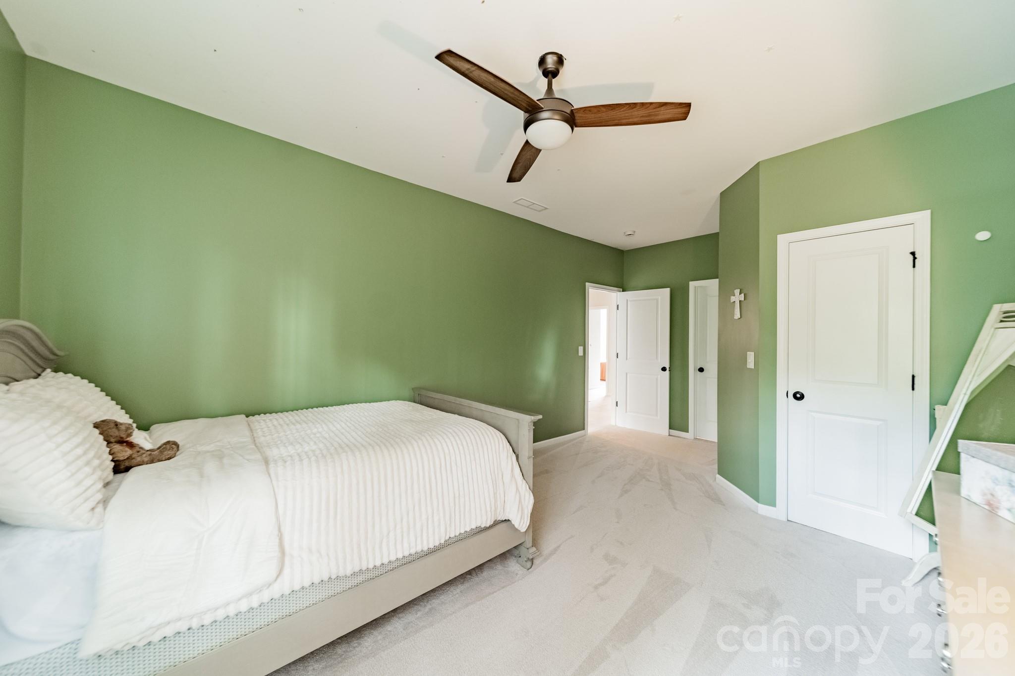317 Holdsworth Drive — Mount Holly