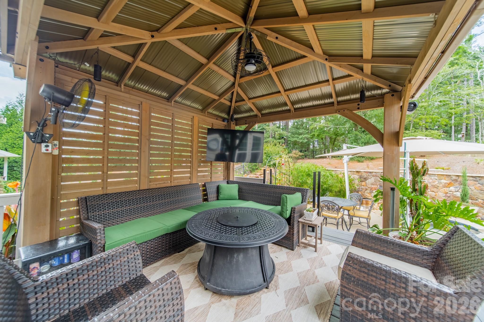 317 Holdsworth Drive — Mount Holly