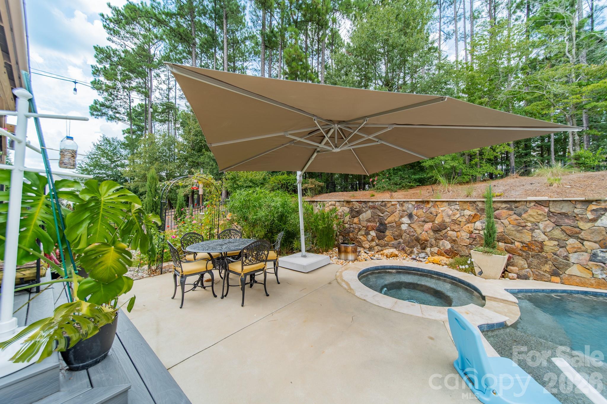317 Holdsworth Drive — Mount Holly