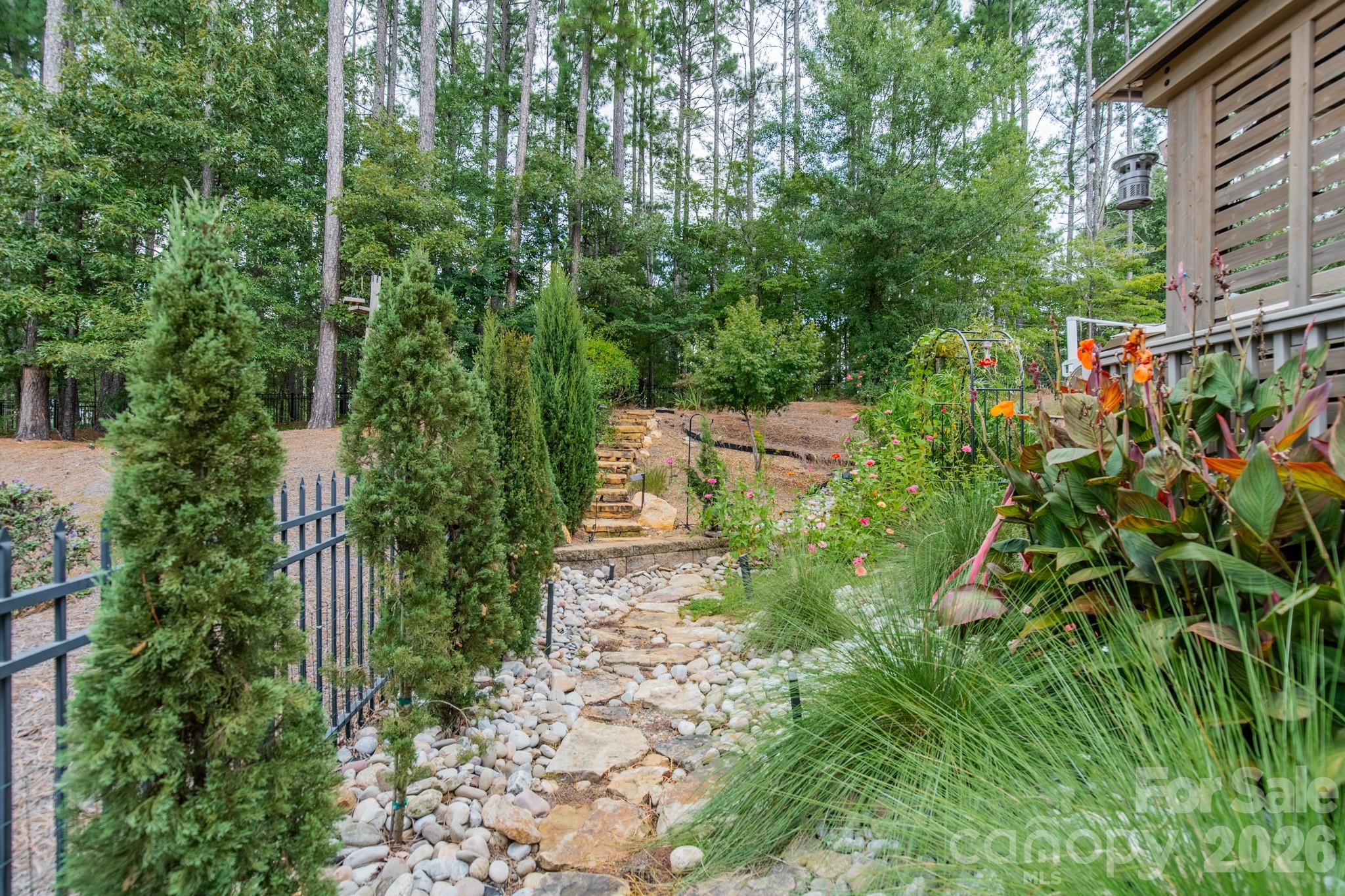317 Holdsworth Drive — Mount Holly