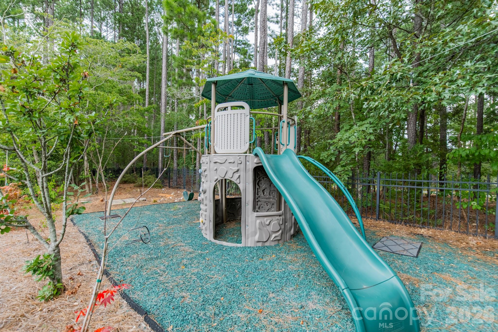 317 Holdsworth Drive — Mount Holly