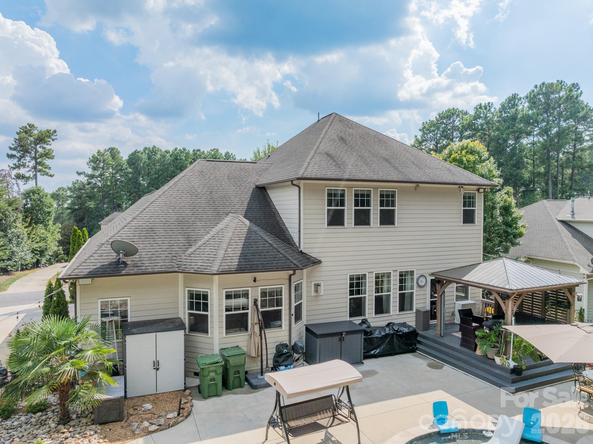 317 Holdsworth Drive — Mount Holly