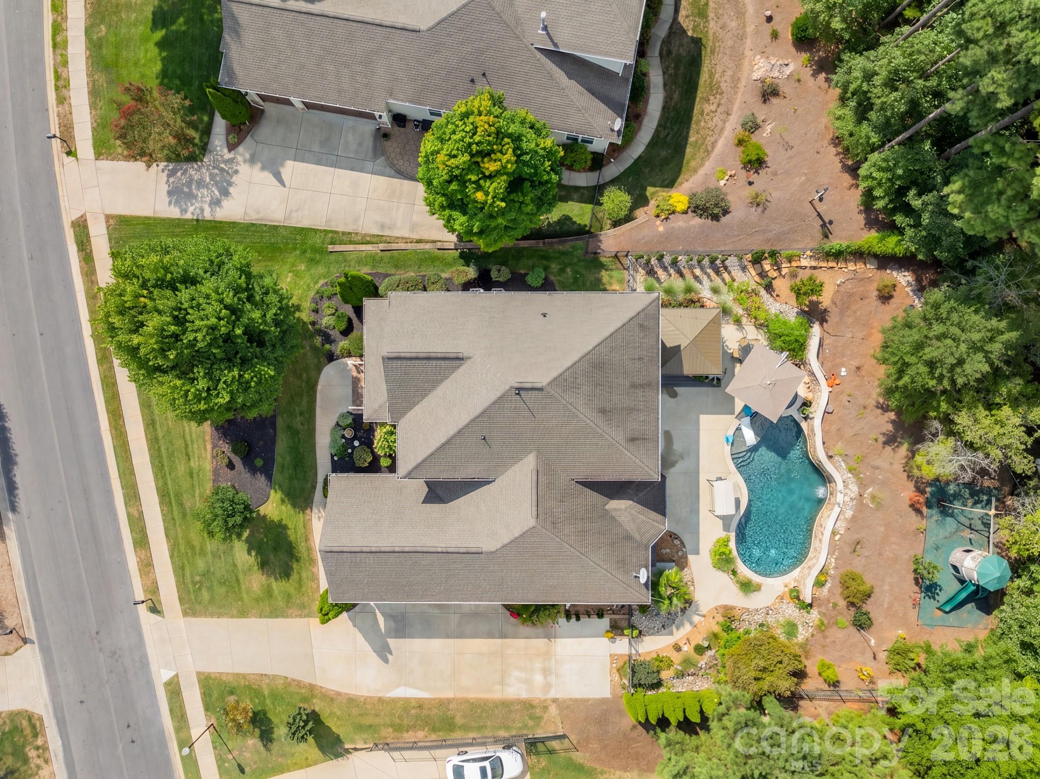 317 Holdsworth Drive — Mount Holly