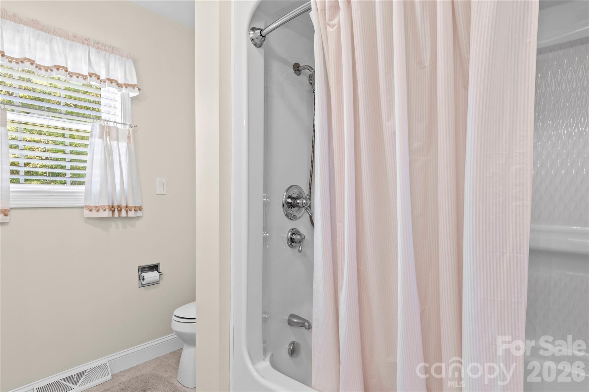 527 Howardtown Circle — Mocksville