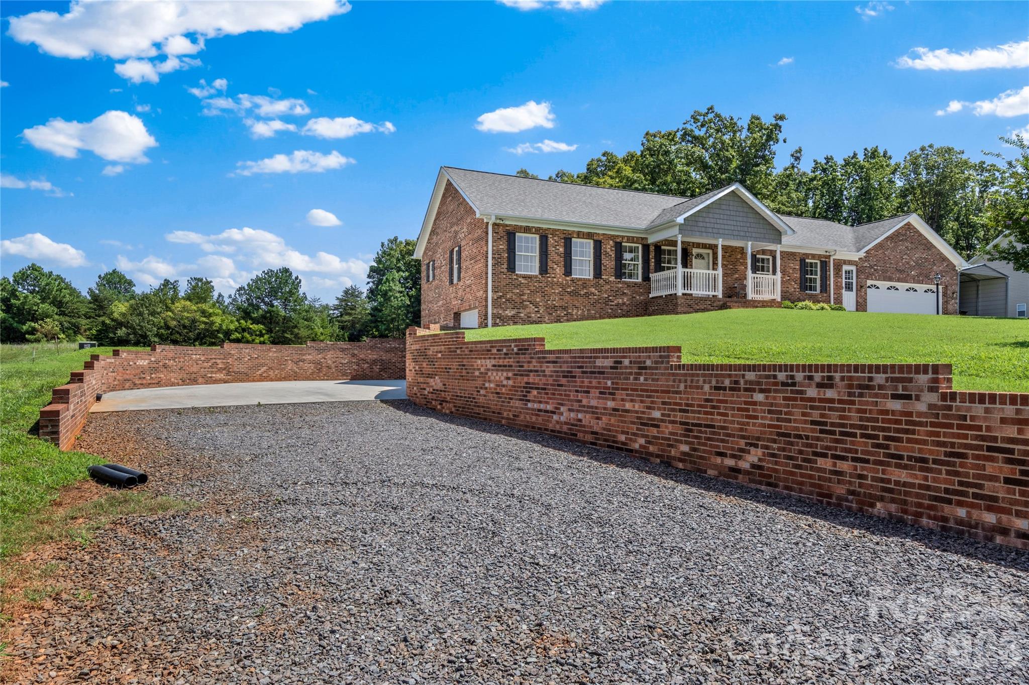 527 Howardtown Circle — Mocksville