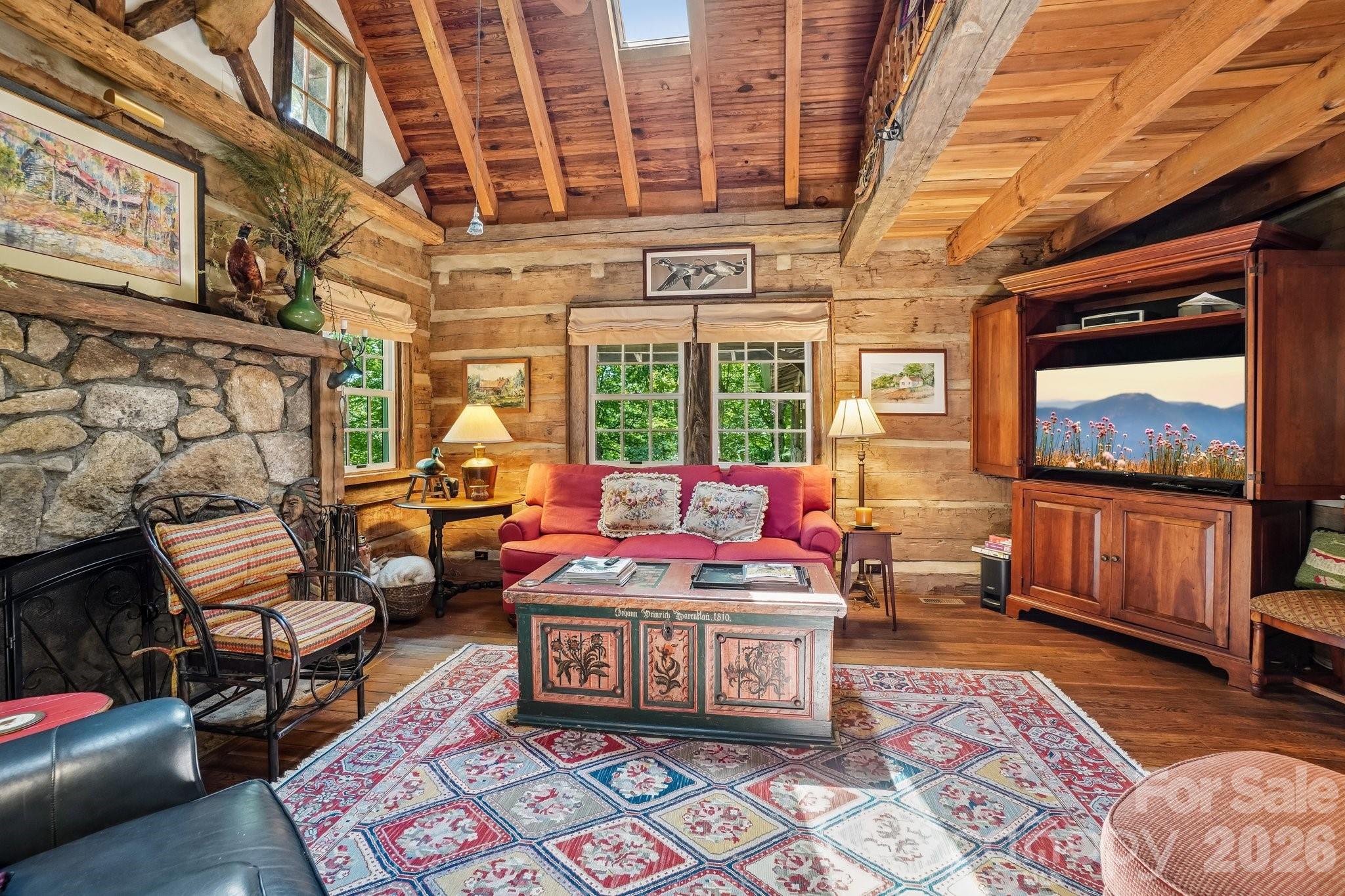 311 Wonderly Lane — Mars Hill