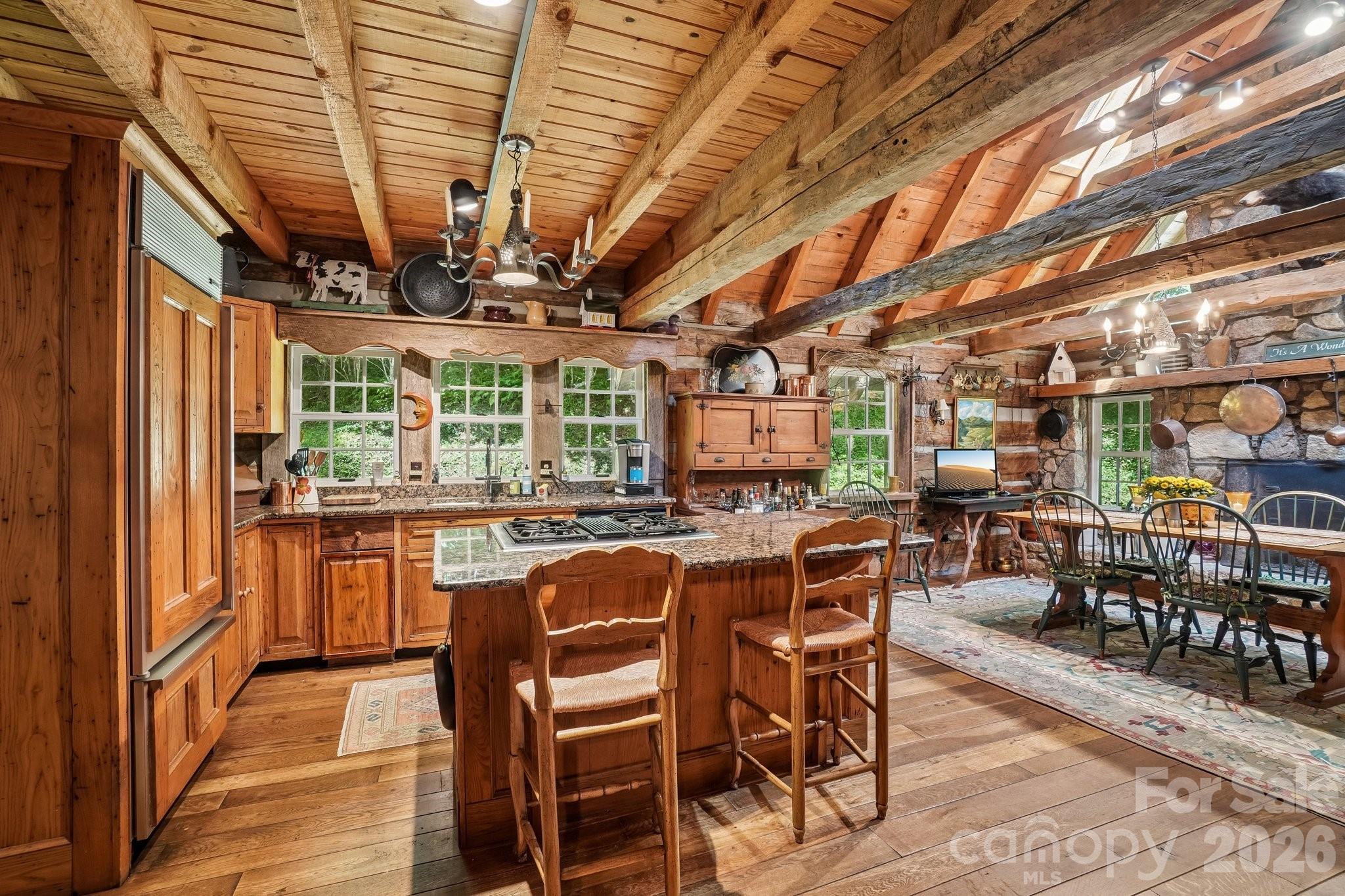 311 Wonderly Lane — Mars Hill