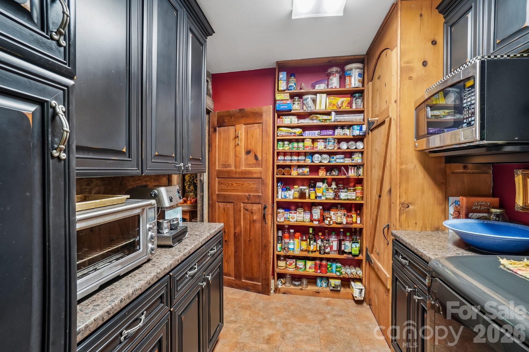 311 Wonderly Lane — Mars Hill