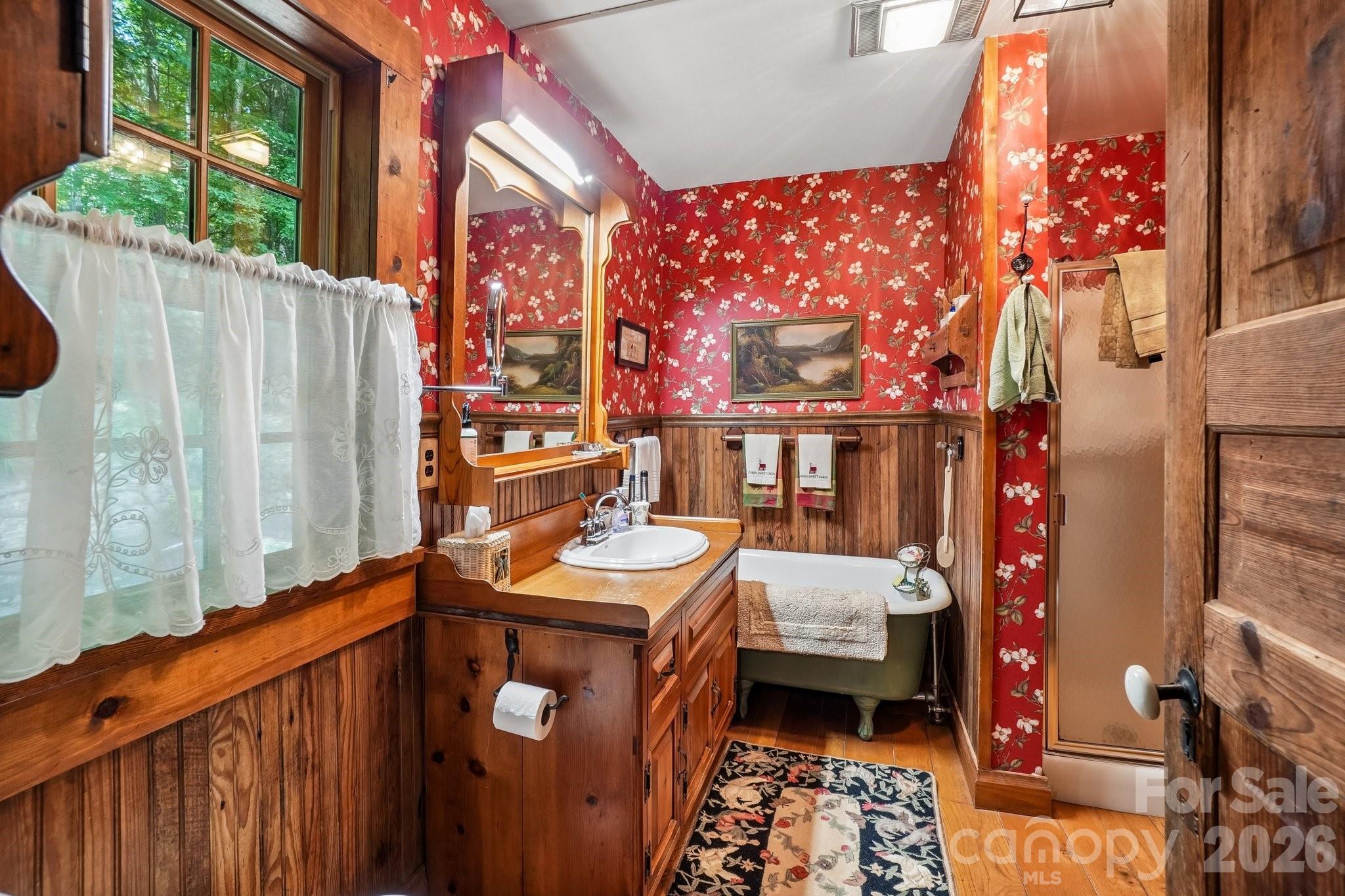 311 Wonderly Lane — Mars Hill