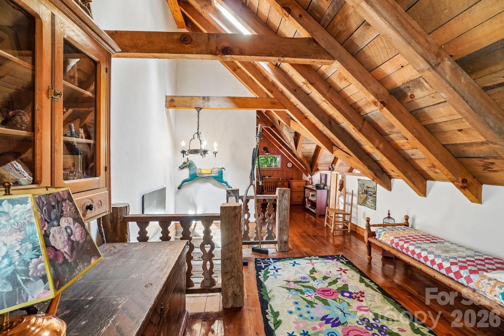 311 Wonderly Lane — Mars Hill