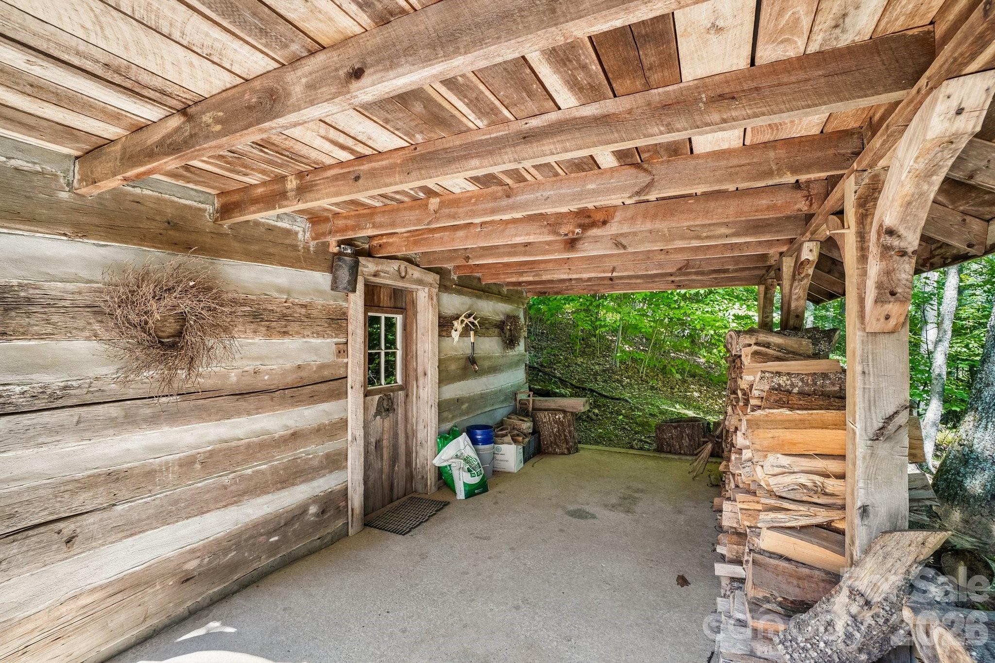 311 Wonderly Lane — Mars Hill