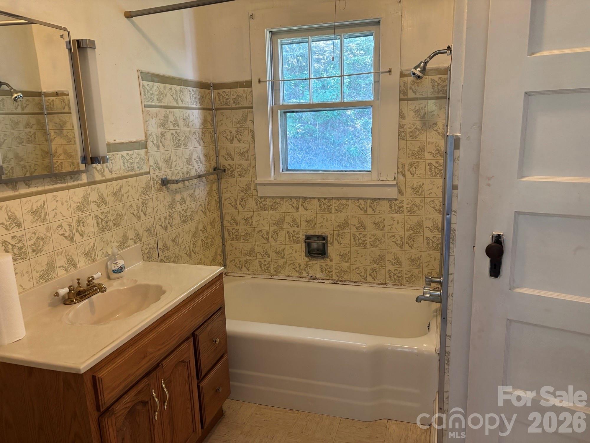 377 Sam Gouge Road — Bakersville