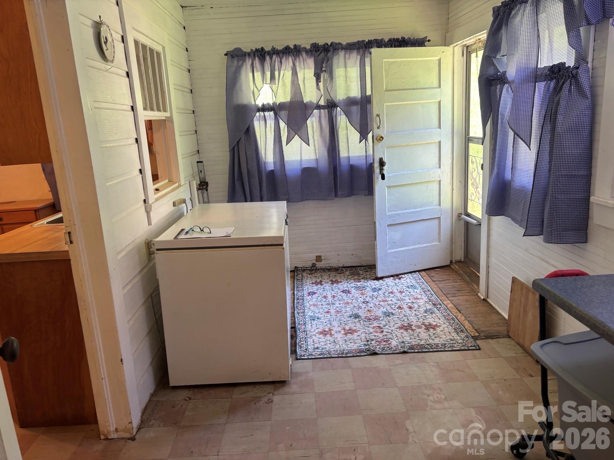 377 Sam Gouge Road — Bakersville