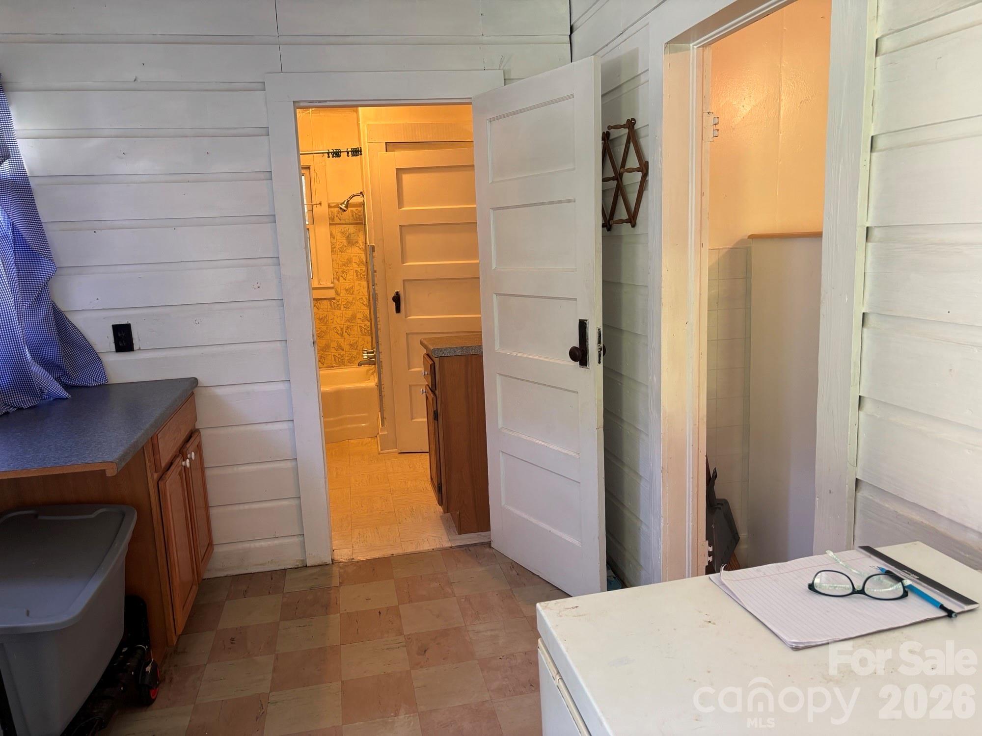 377 Sam Gouge Road — Bakersville
