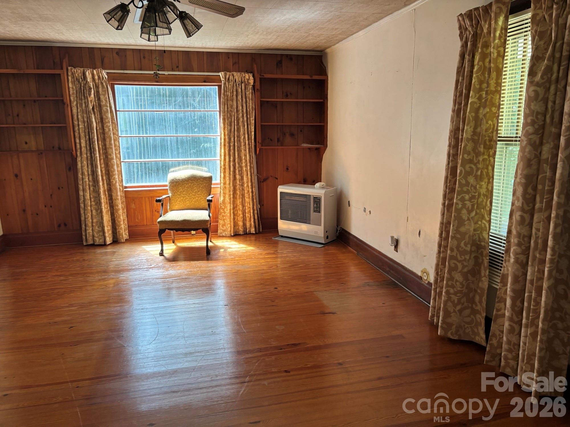377 Sam Gouge Road — Bakersville