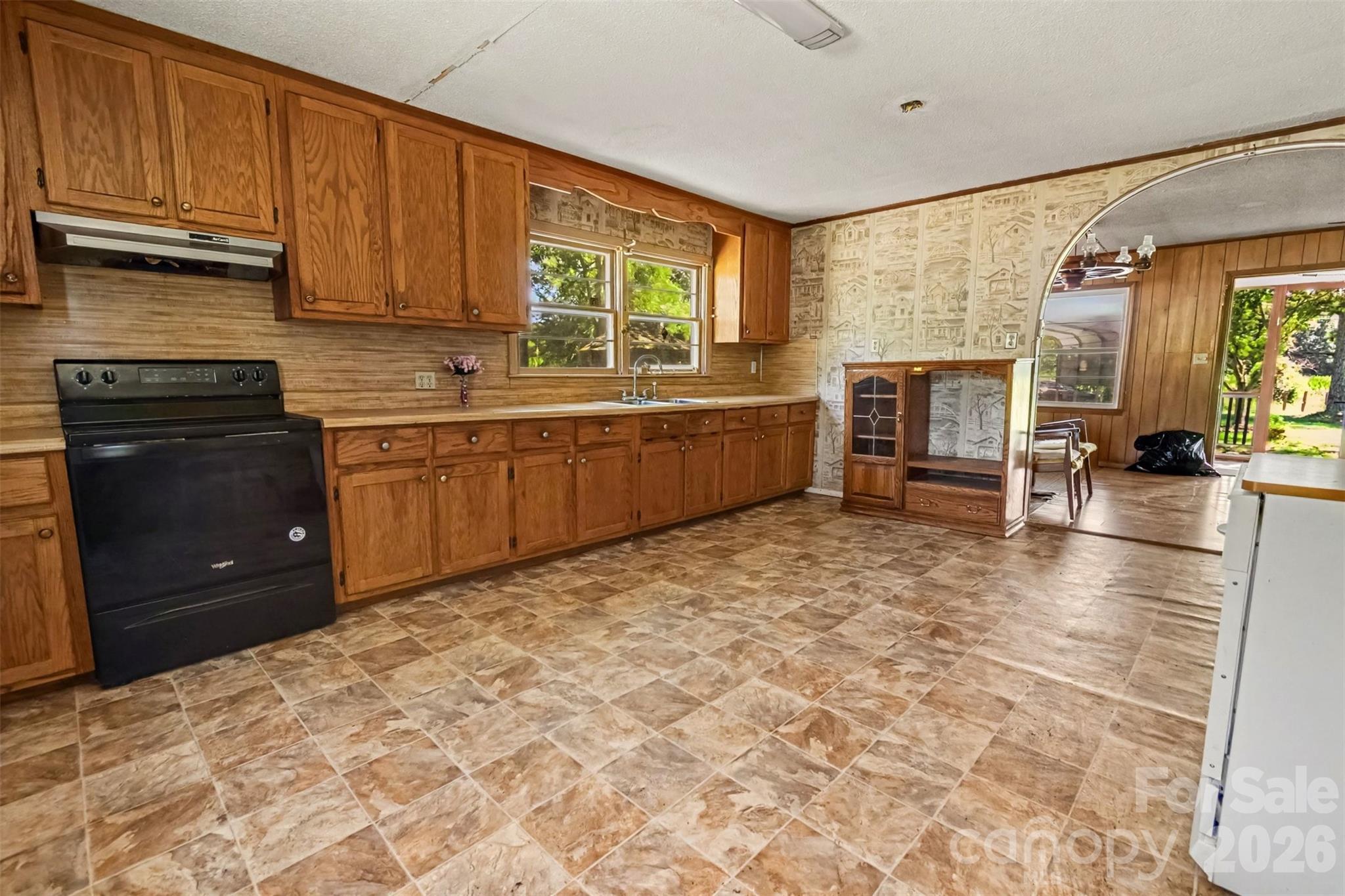 7218 Wolf Pond Road — Monroe