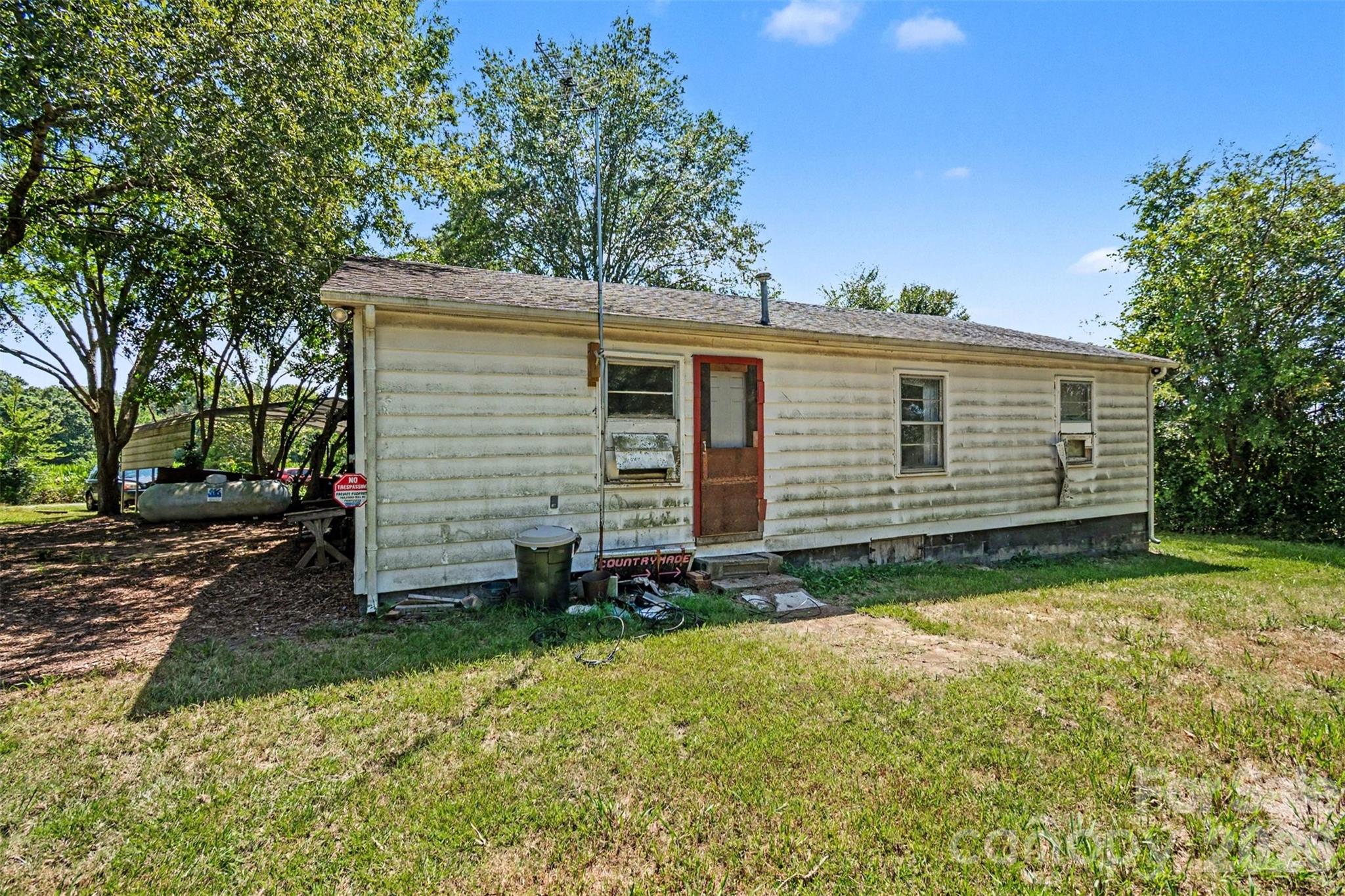 7218 Wolf Pond Road — Monroe