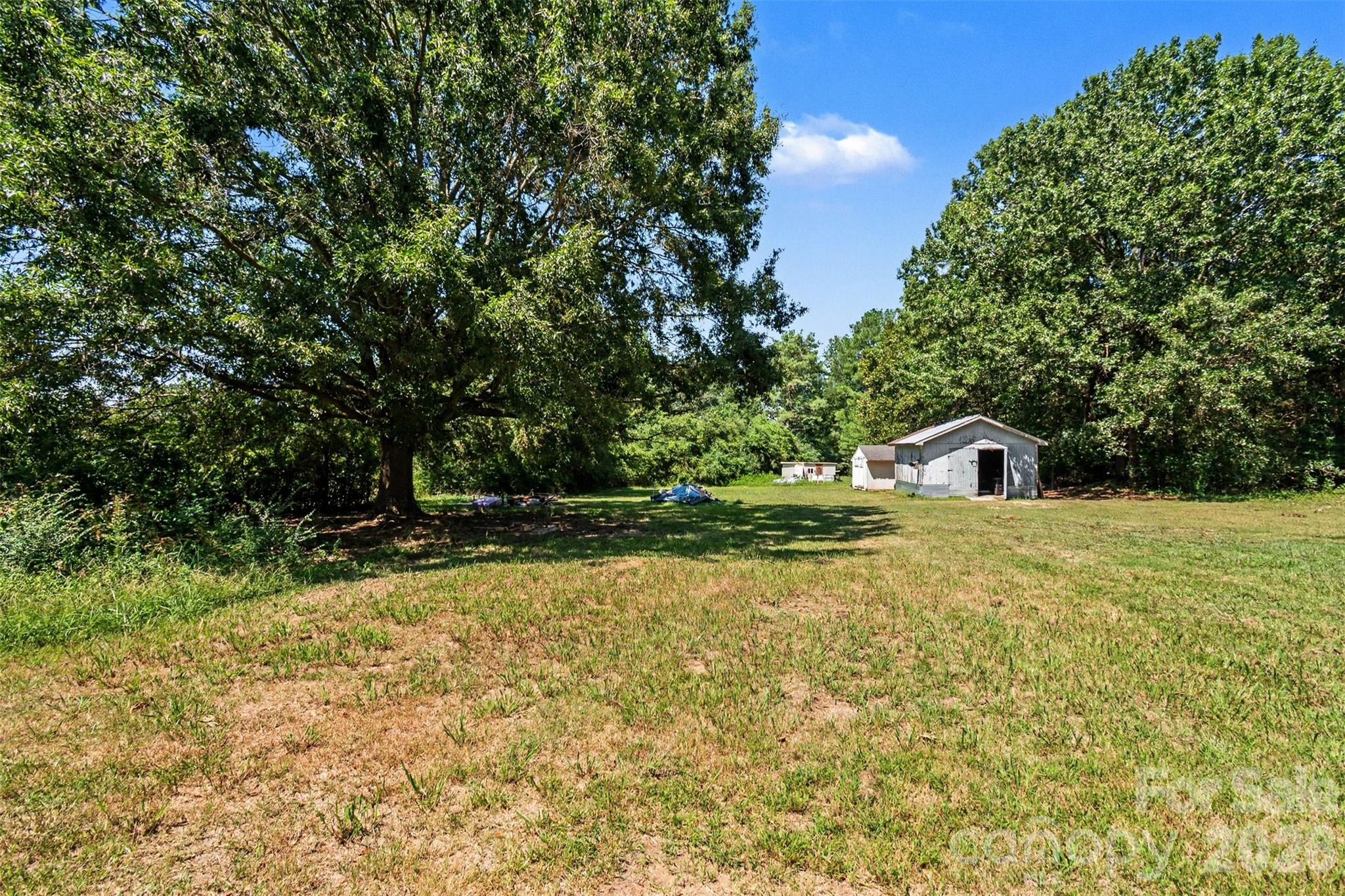 7218 Wolf Pond Road — Monroe