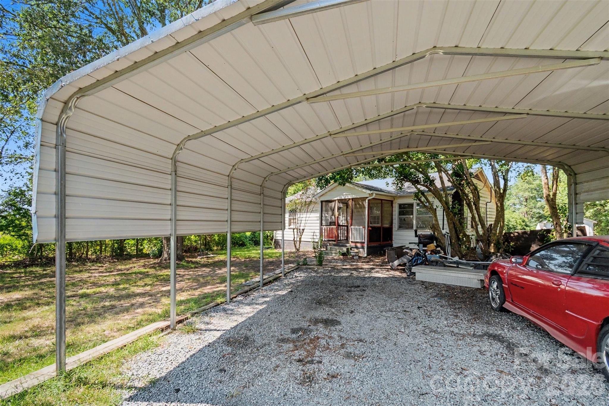 7218 Wolf Pond Road — Monroe