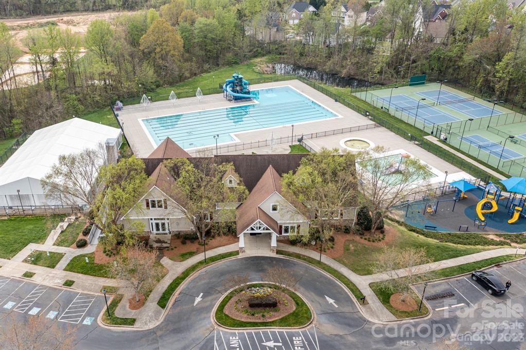 9645 Storybook Avenue NW — Concord