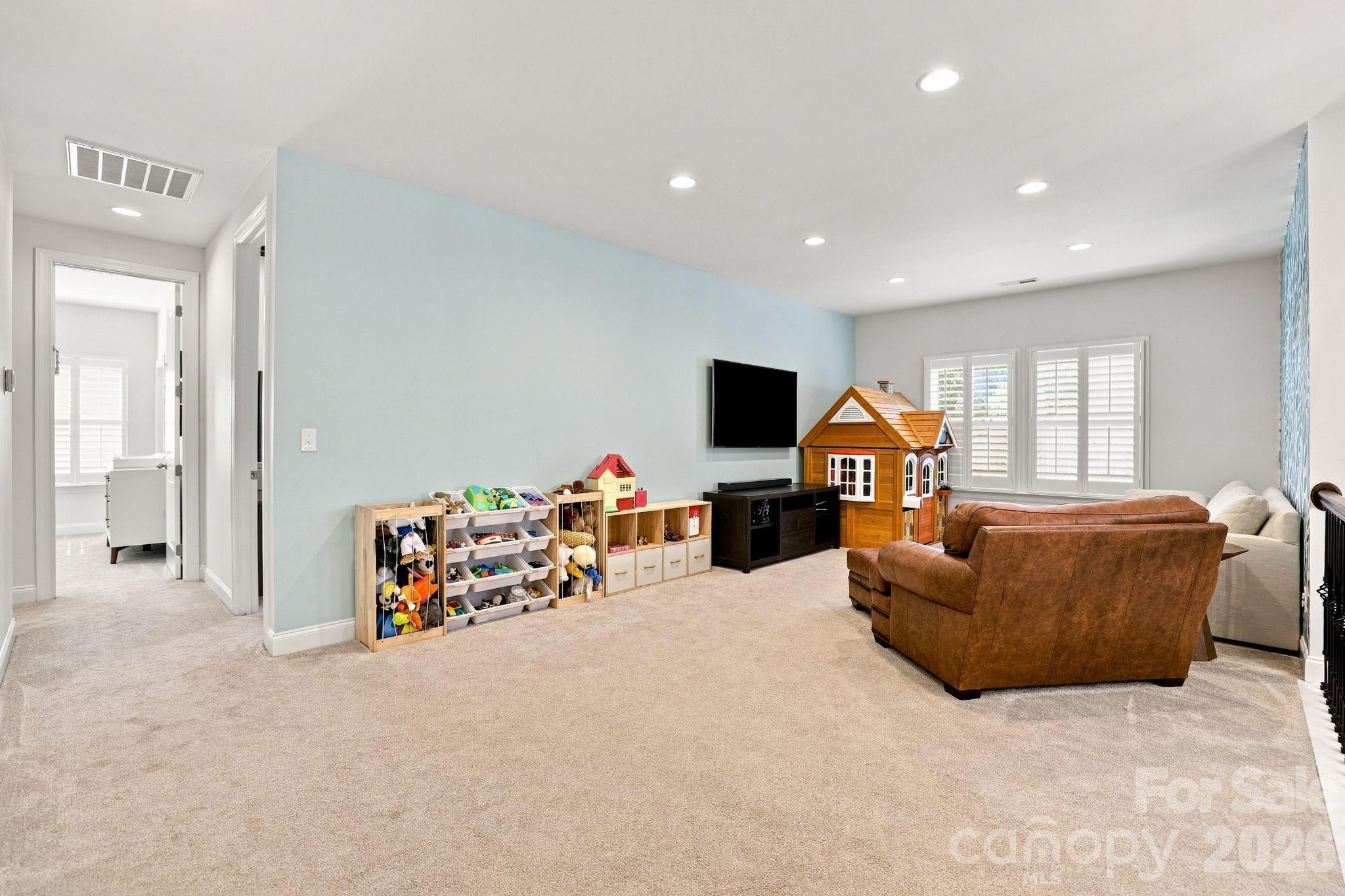 208 South Fork Lane — Belmont