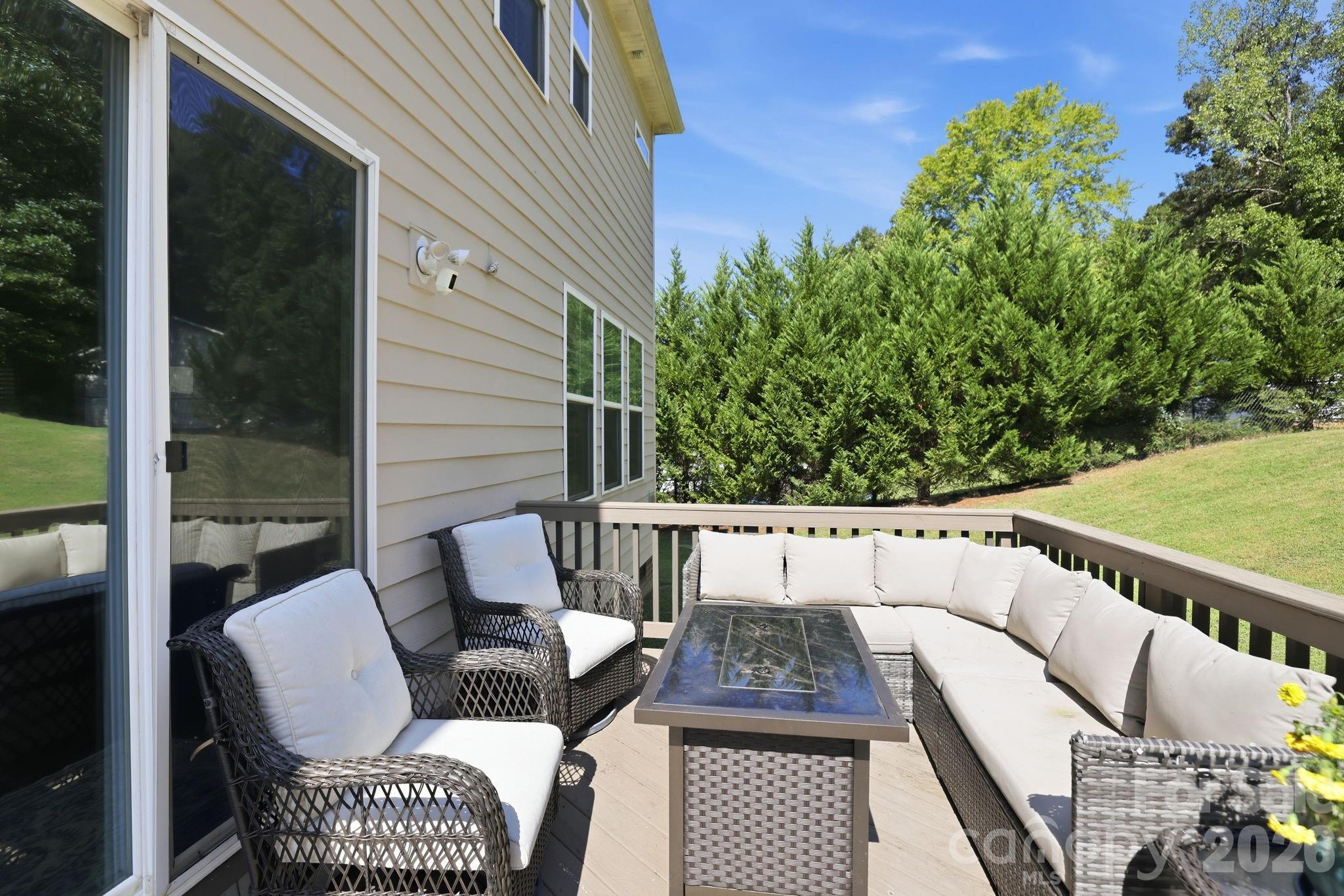 208 South Fork Lane — Belmont