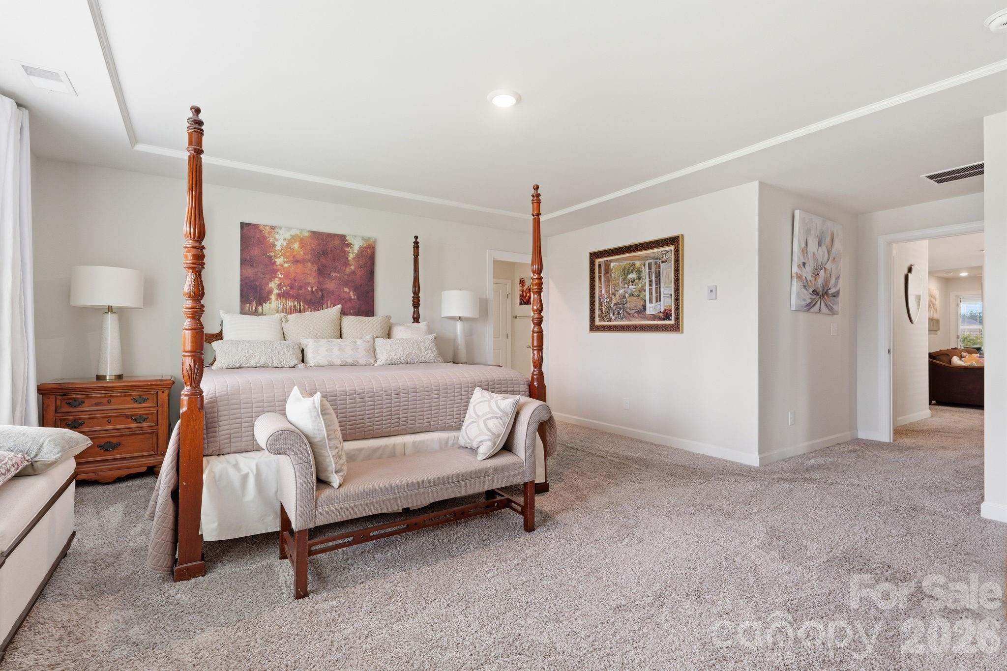 5012 Shadbush Road — Charlotte