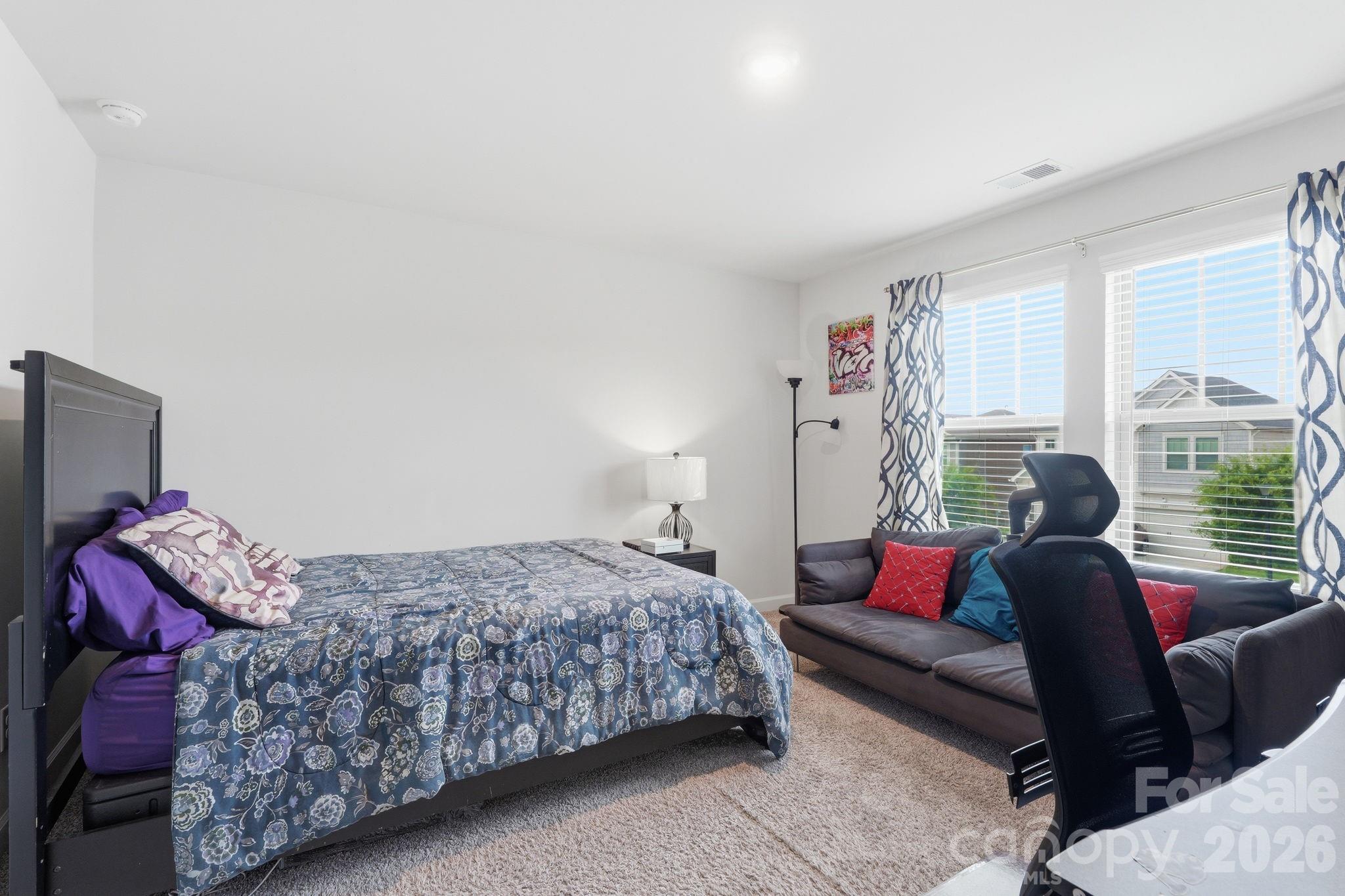 5012 Shadbush Road — Charlotte